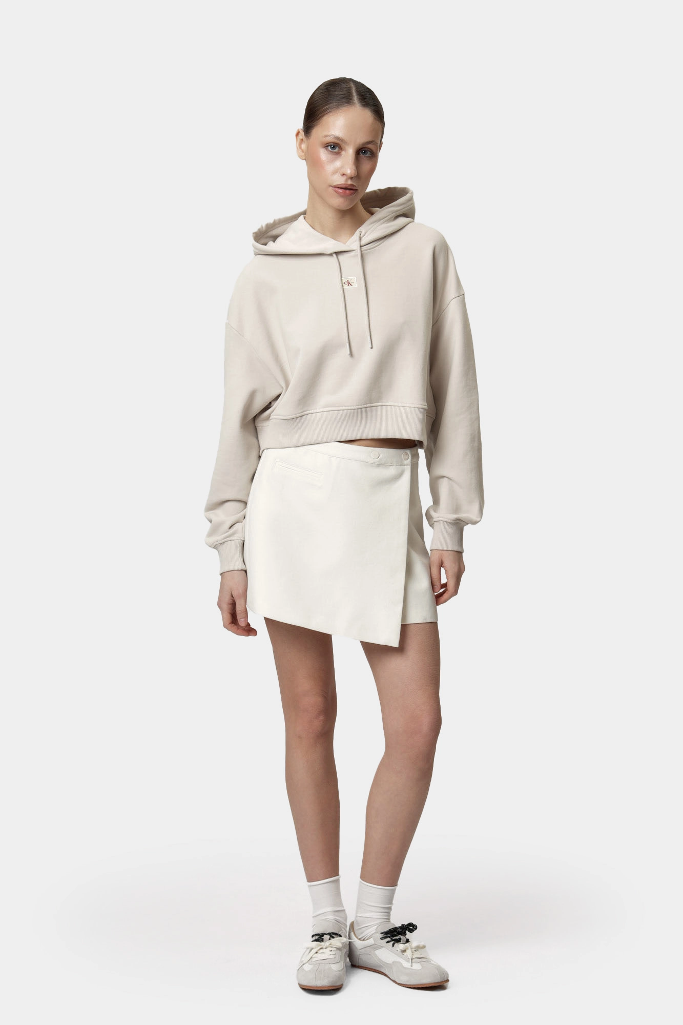 J20J224746 худи calvin klein jeans 