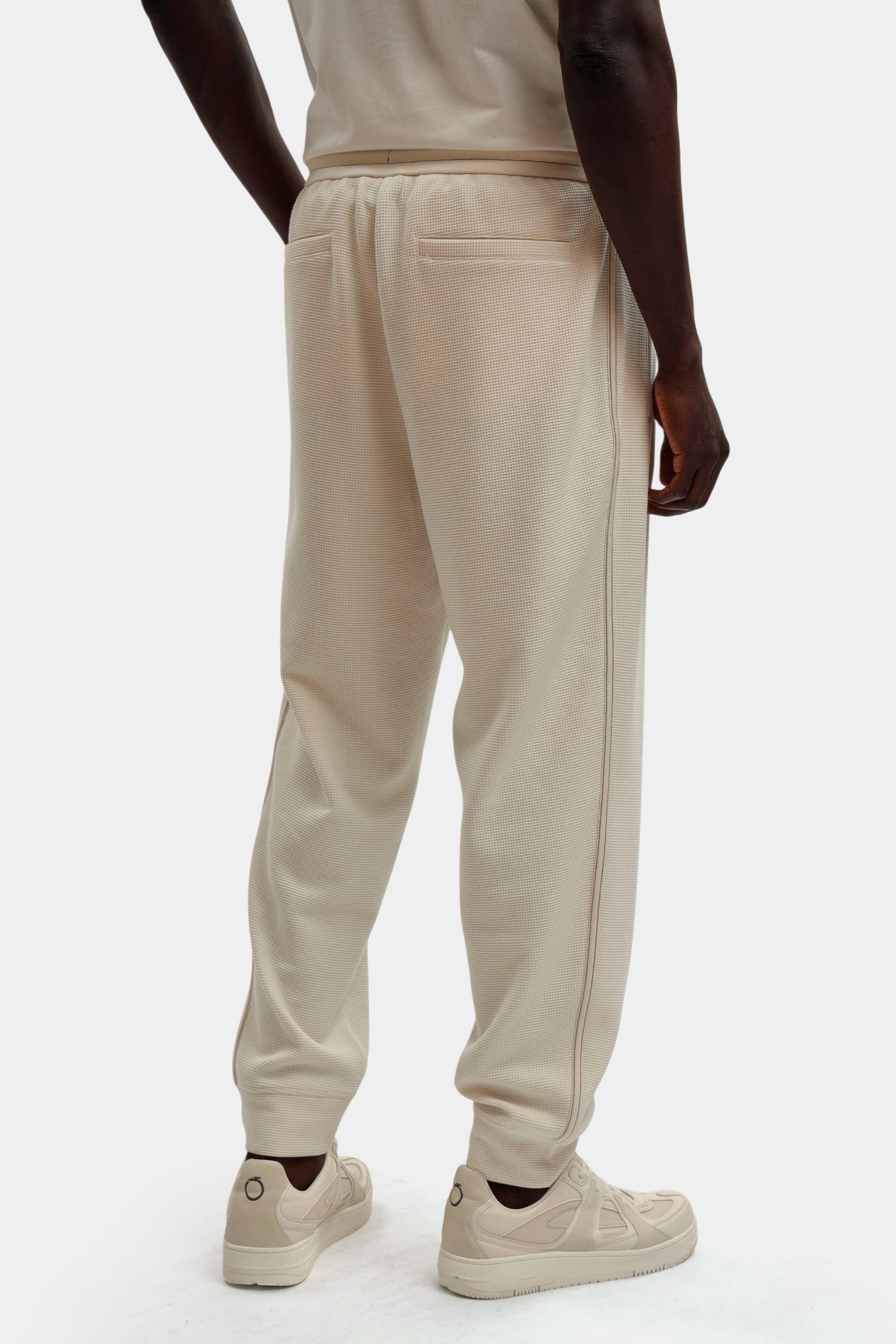 XM002328_AF21870 Брюки спортивные Armani Exchange Бежевый