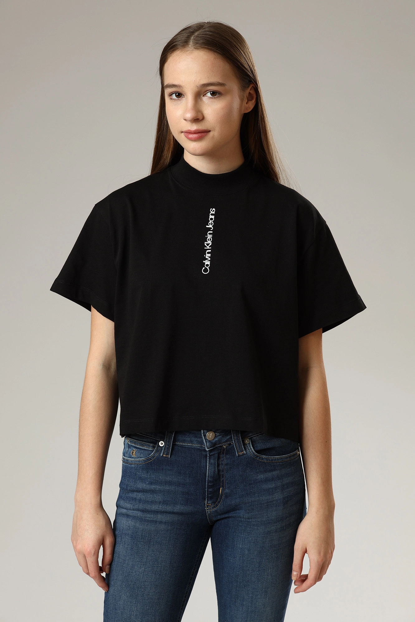 J20J218259 футболка кроп-топ calvin klein jeans calvin klein jeans 