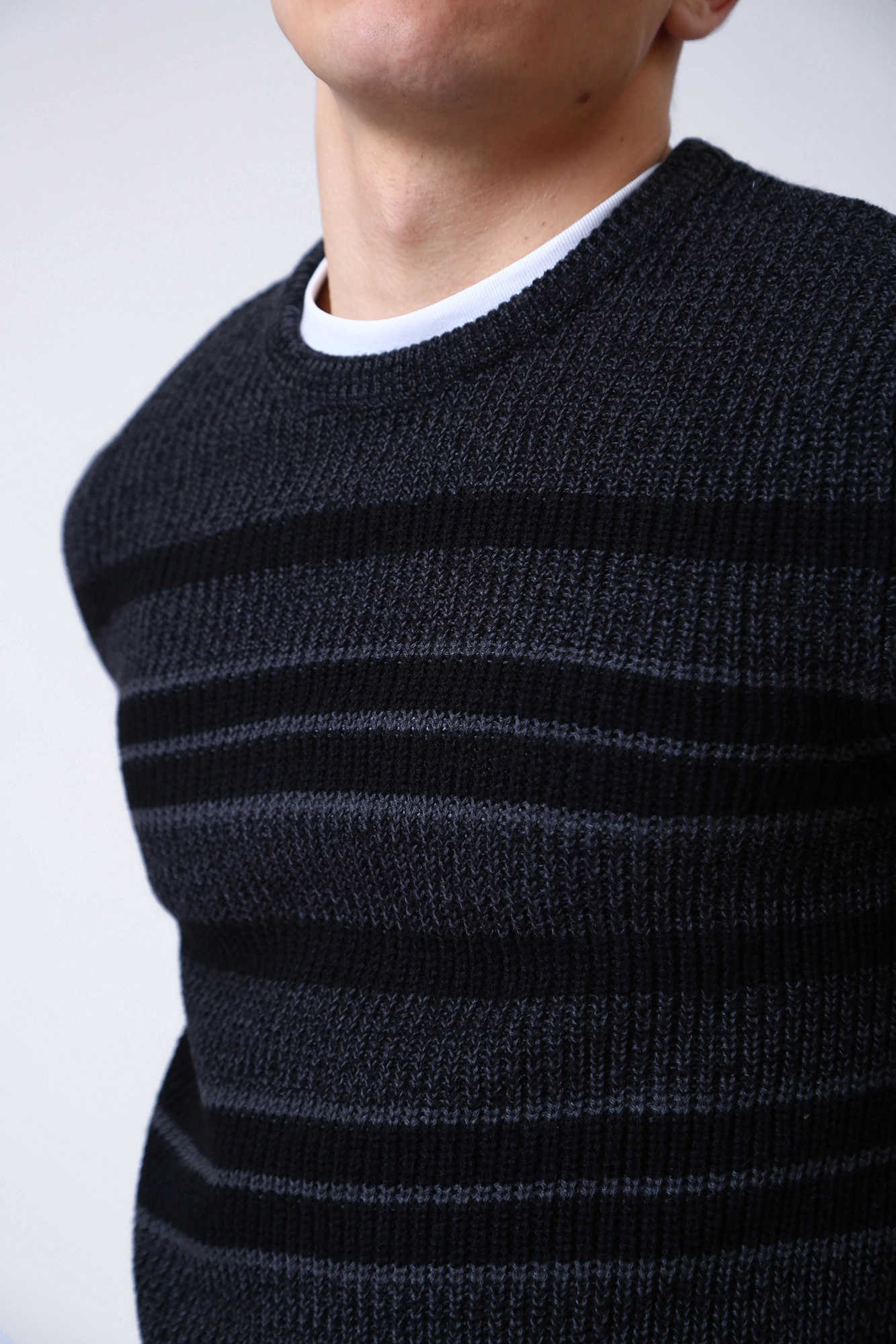 12217487 Джемпер Jack & Jones Серый