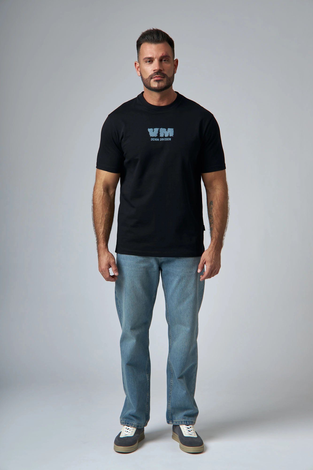 VM-ERK-22-421 Футболка Van Mich Черный