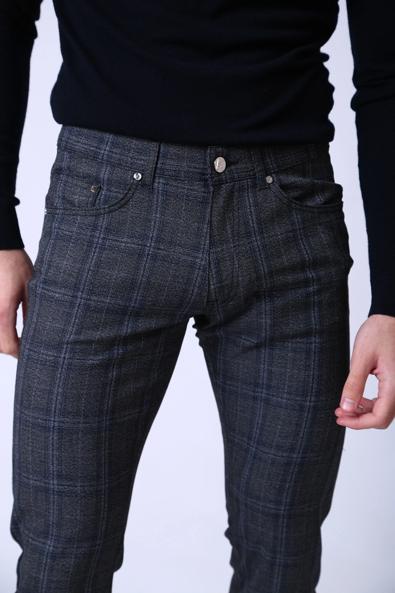 524823_265840 Брюки 5-карманные  Karl Lagerfeld Серый