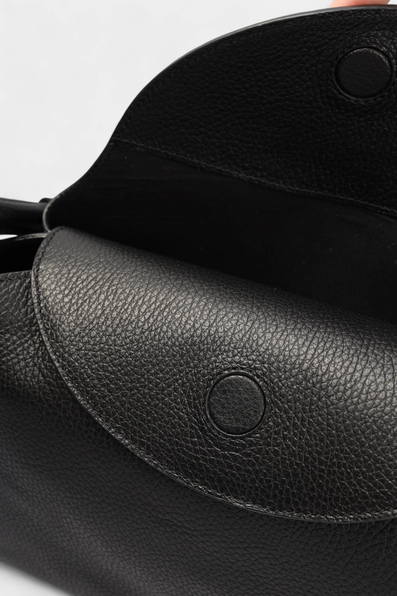 8595_120825 Сумка Marc Cony Черный