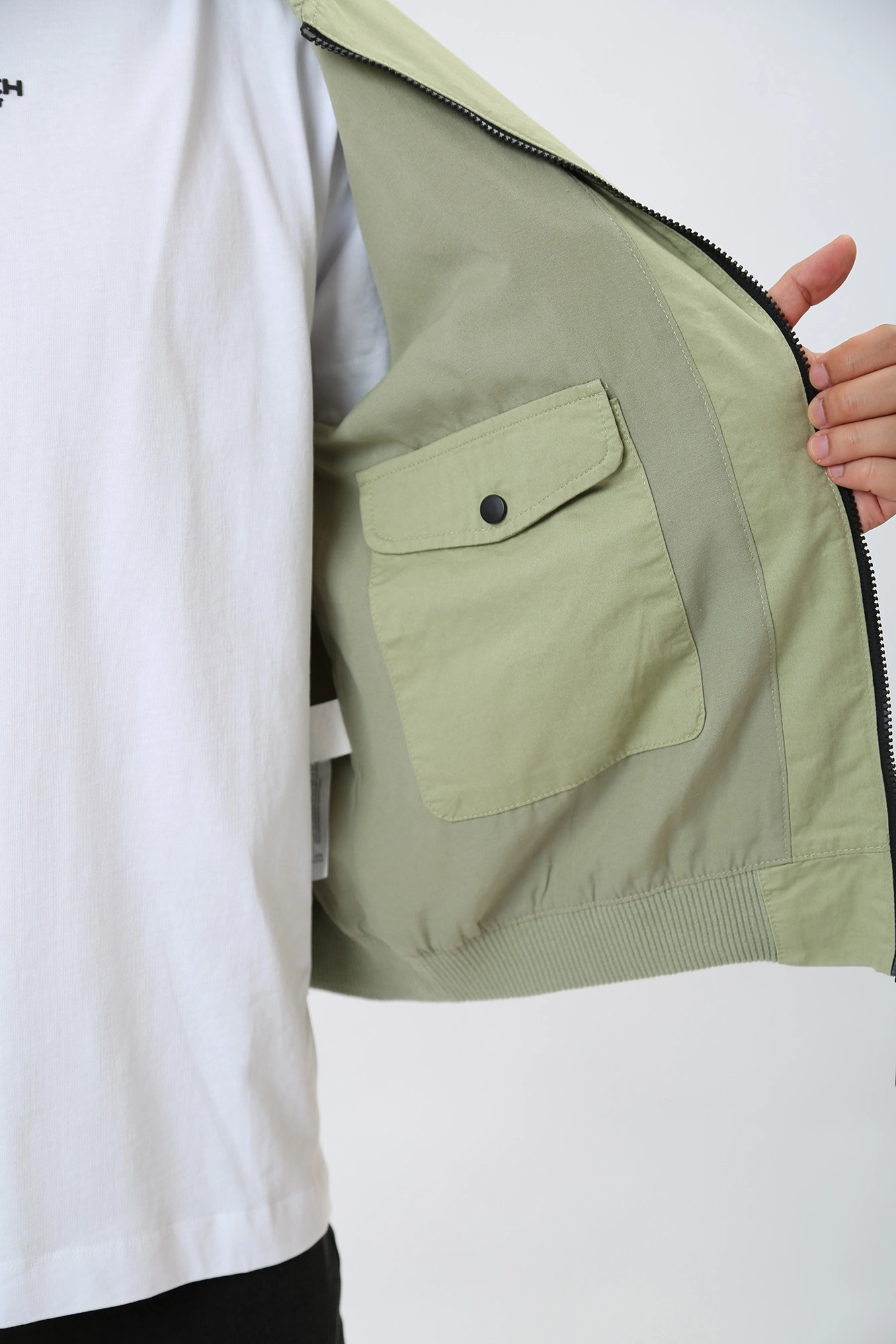 VM-231-46-006 Бомбер Van Mich Зеленый