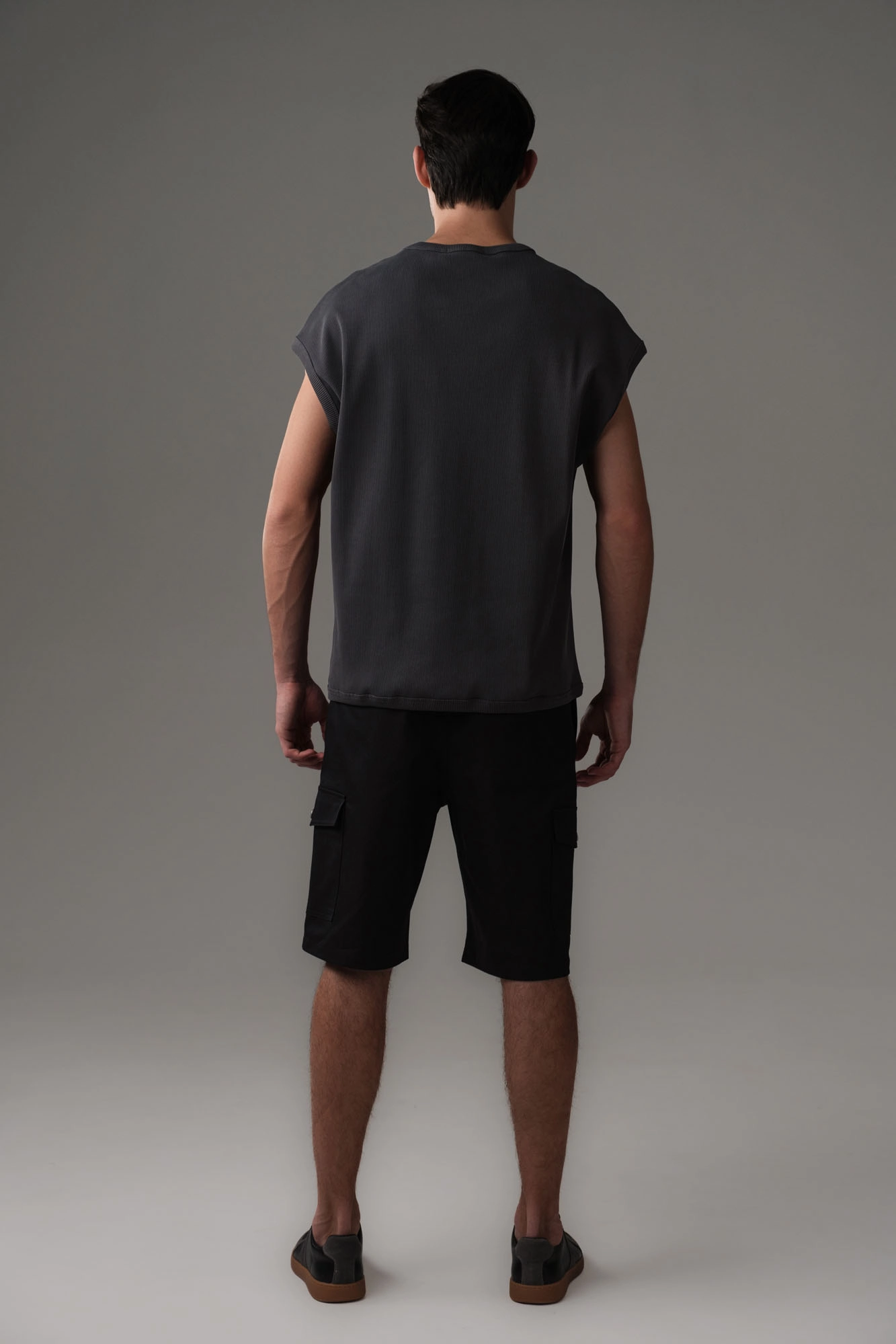 M-251-THT-22-0158 Футболка The Hills Серый