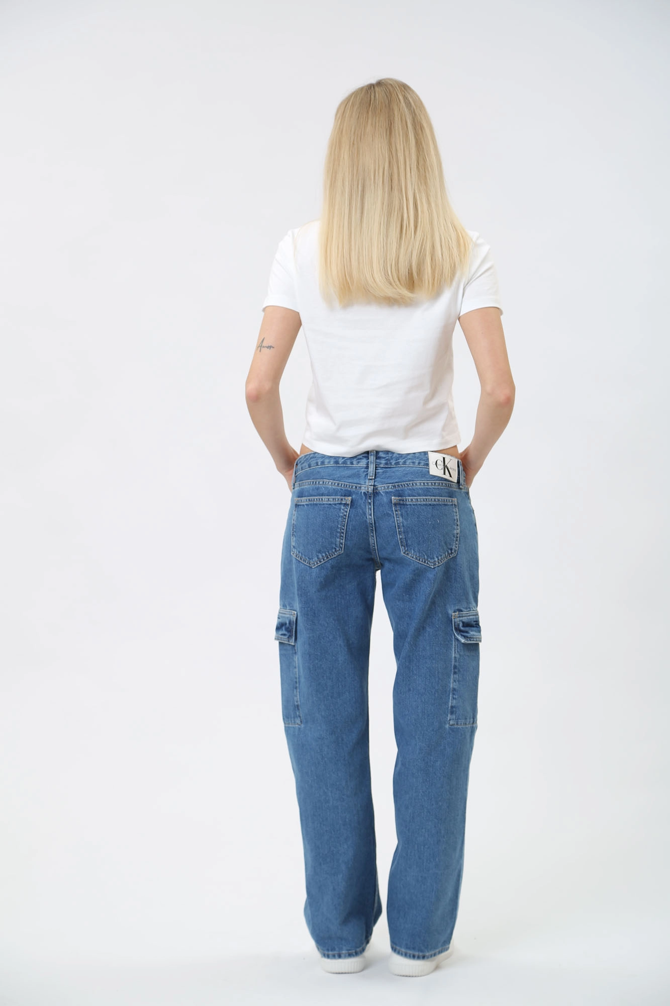 EXTREME LOW RISE BAGGY Calvin Klein Jeans J20J223688 1A4 Med Online.ru