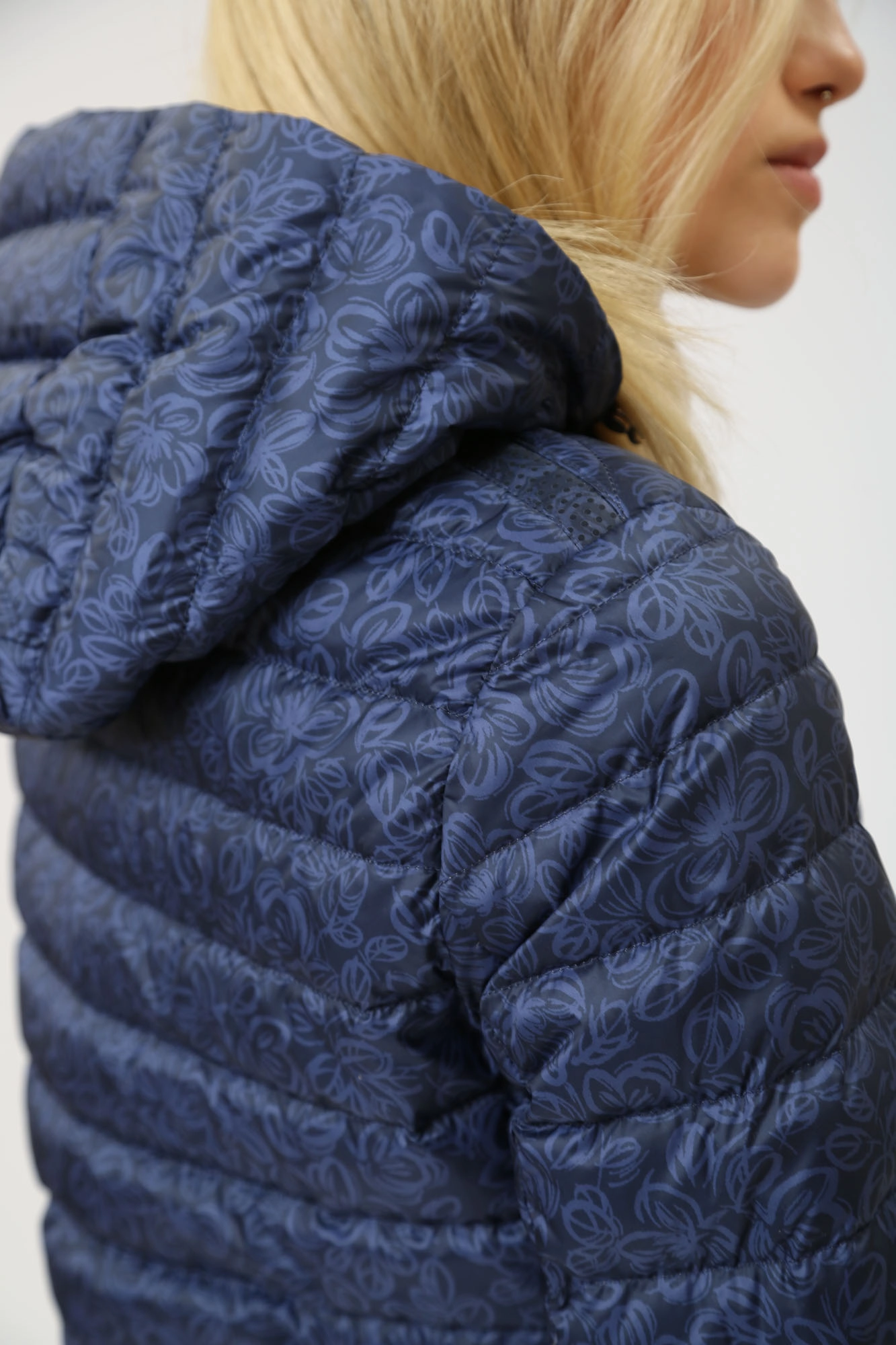 W4525CT3044F куртка geox