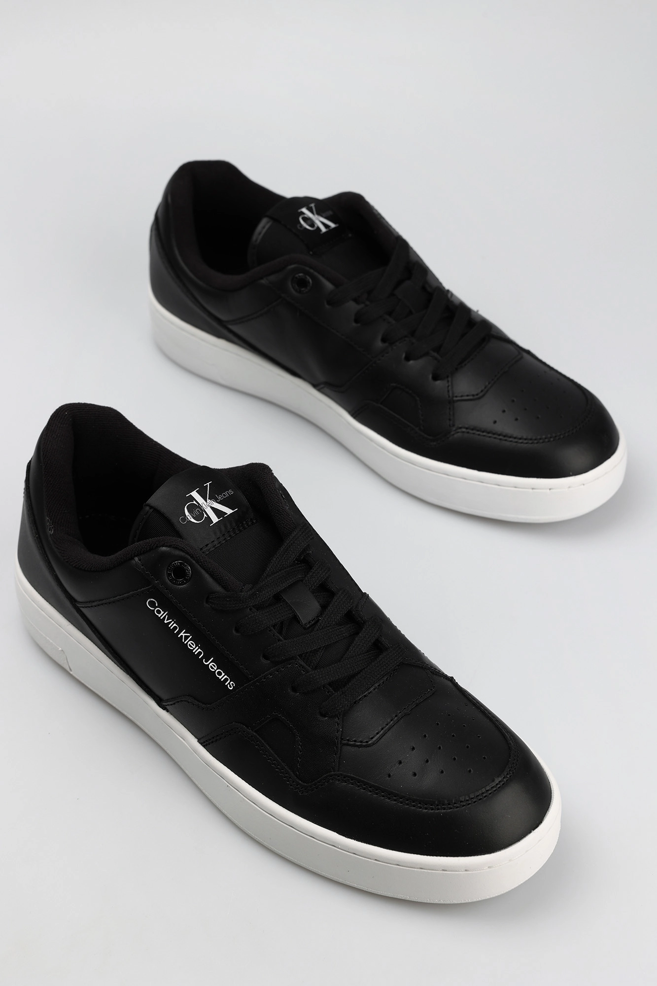 YM0YM00497 Кеды Calvin Klein Черный