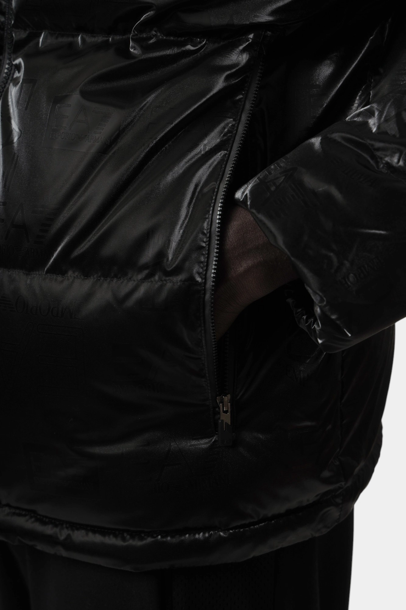 6DPB34_PNHMZ Куртка пуховая EA7 Черный