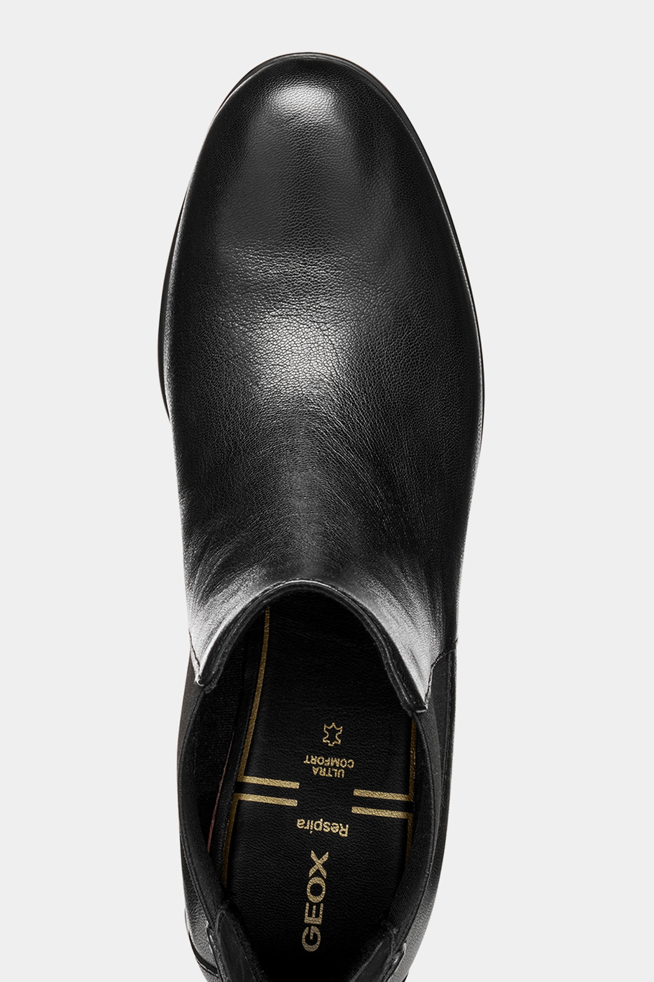 D56XBC00081C Челси Geox Черный