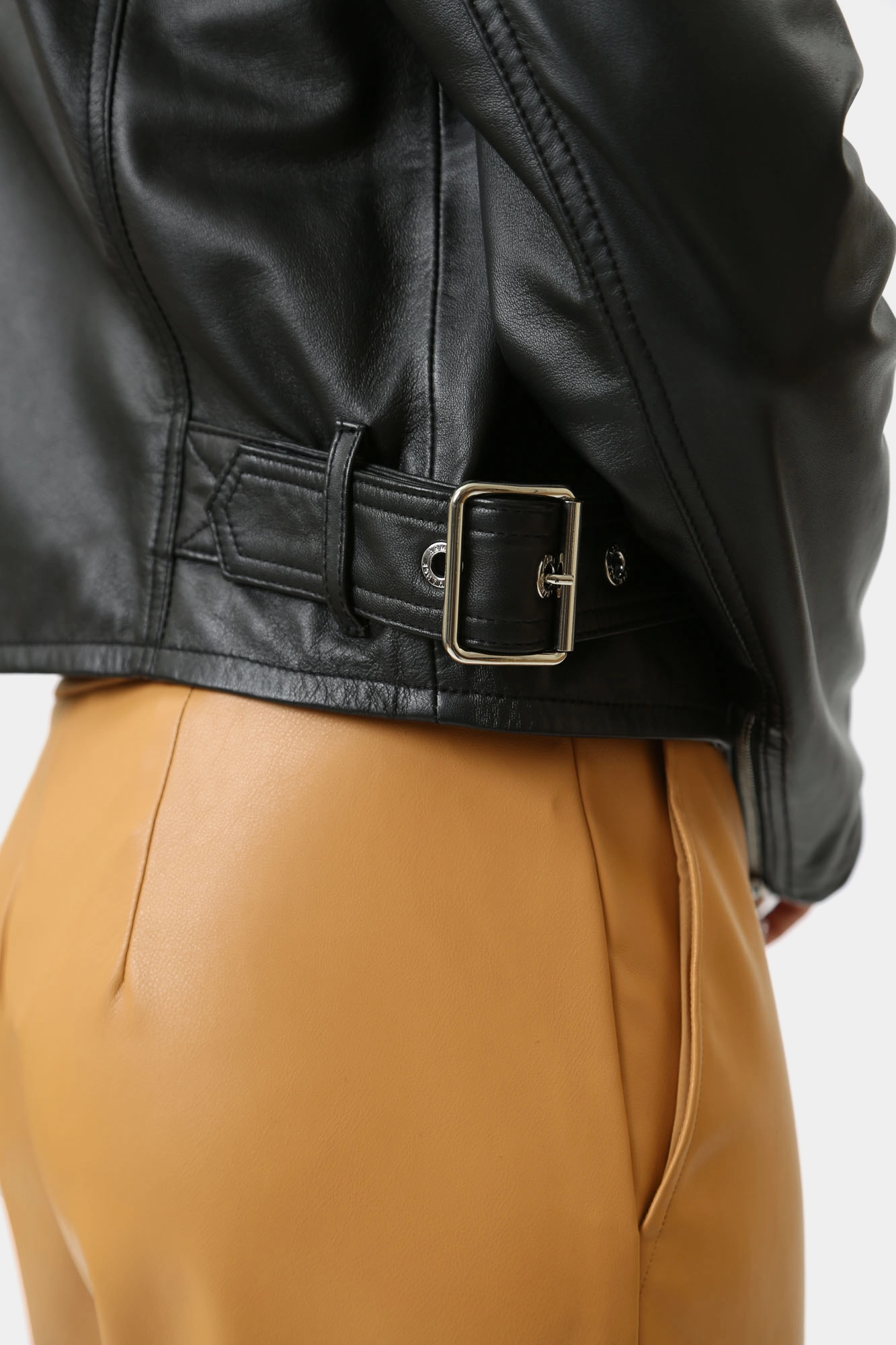 6DYB50_YLP3Z куртка кожаная armani exchange 