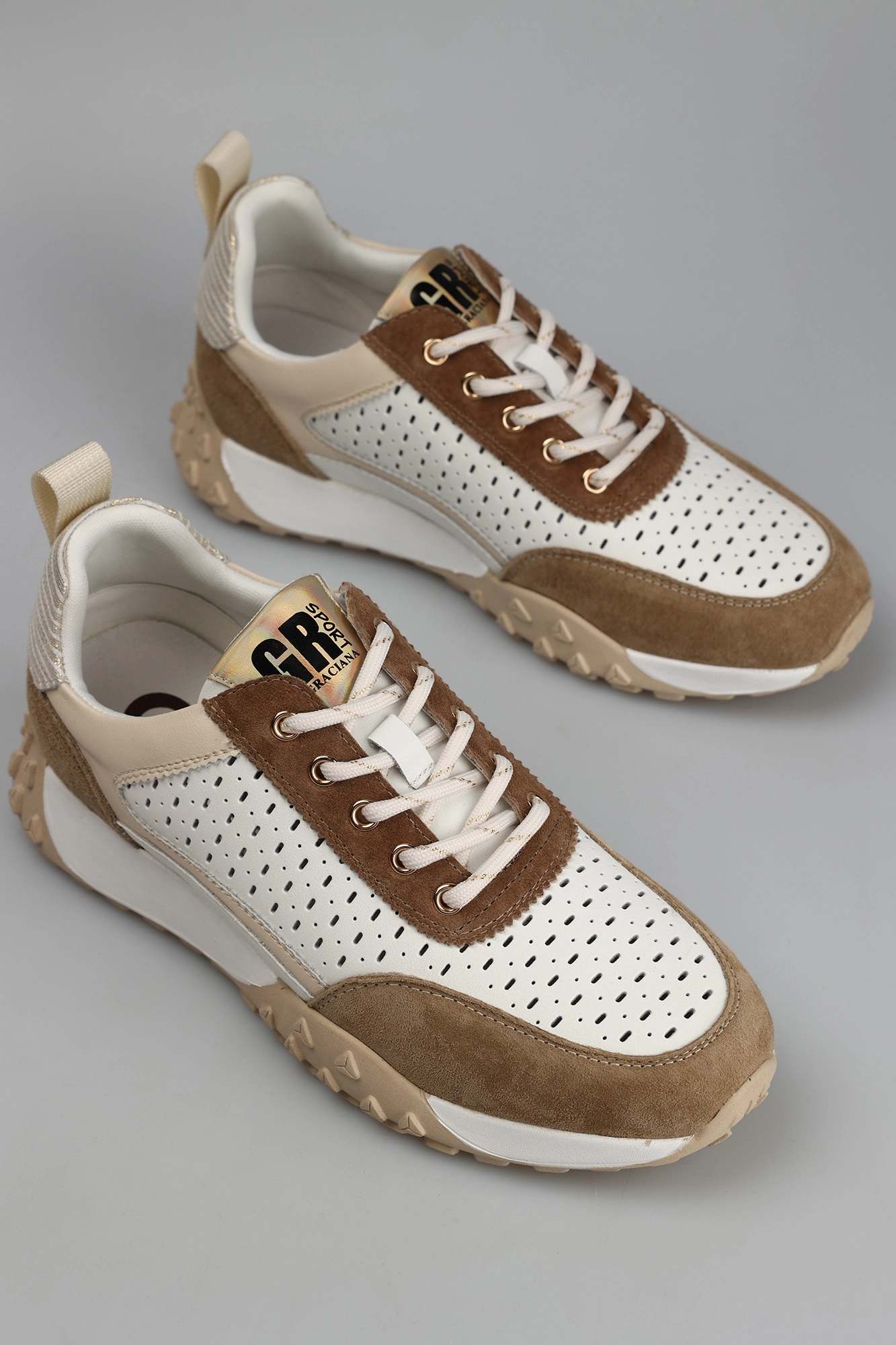 QS358-F203 Кроссовки Graciana Коричневый