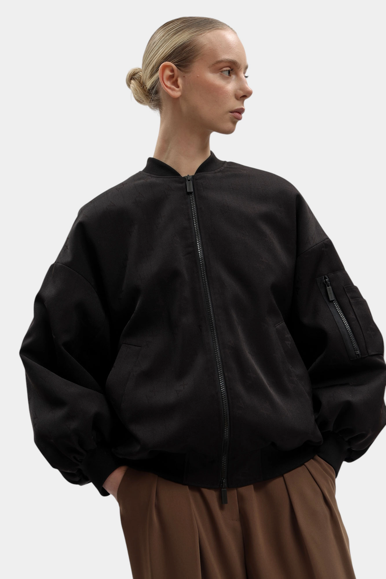 XW001788_AF19010 бомбер armani exchange 