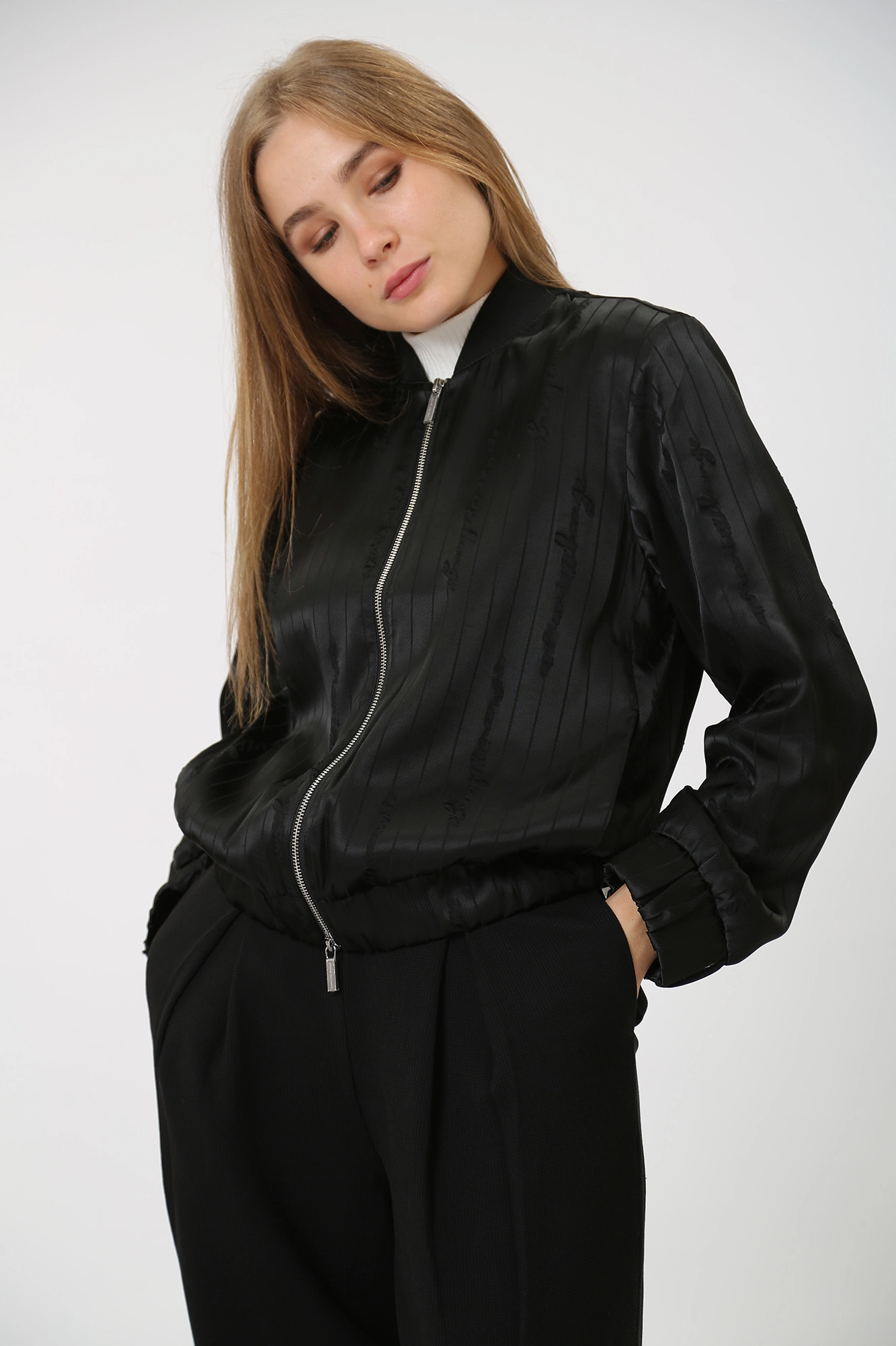 6RYB10_YN2KZ бомбер armani exchange 