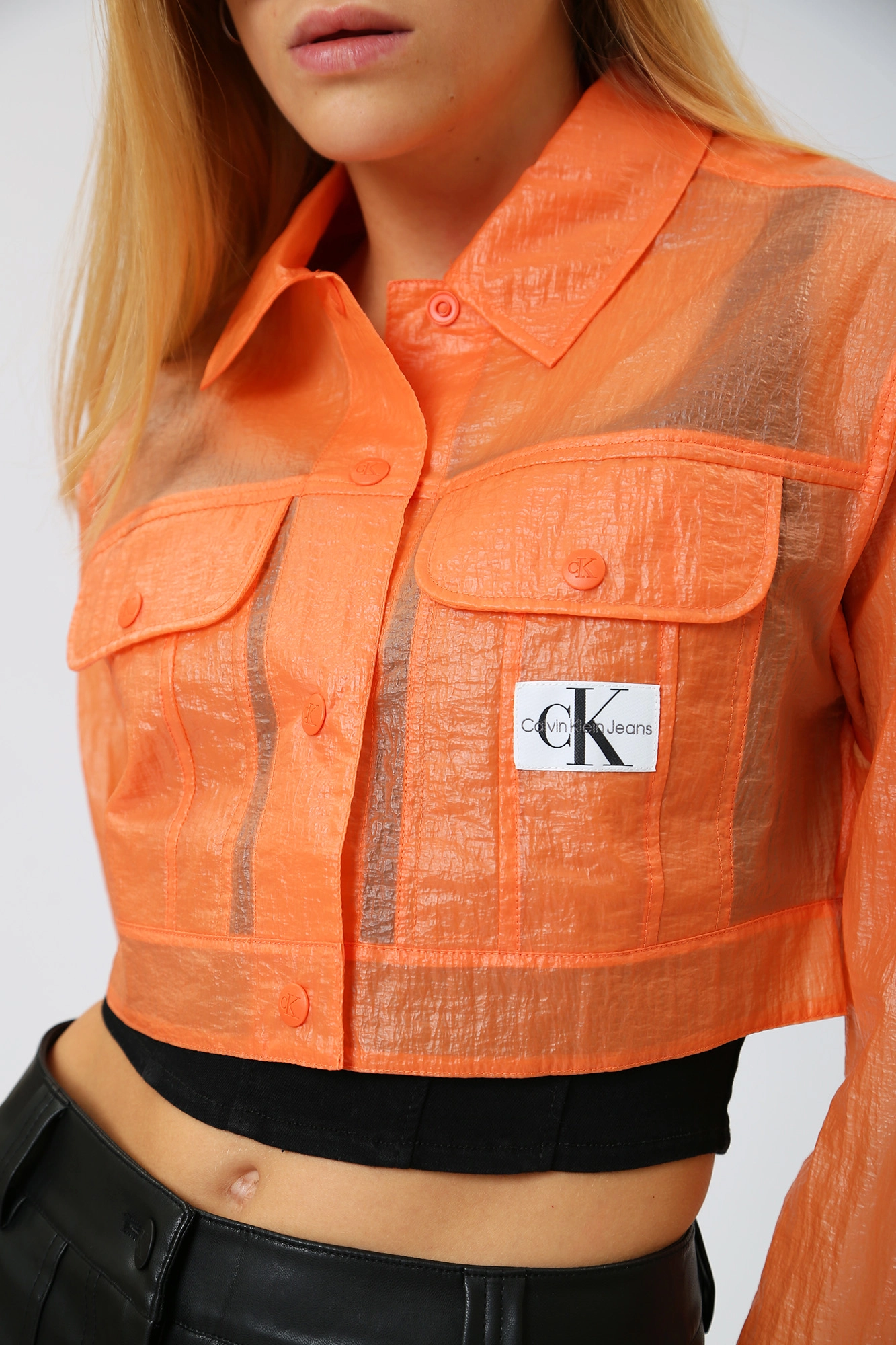 J20J221593 ветровка calvin klein jeans 