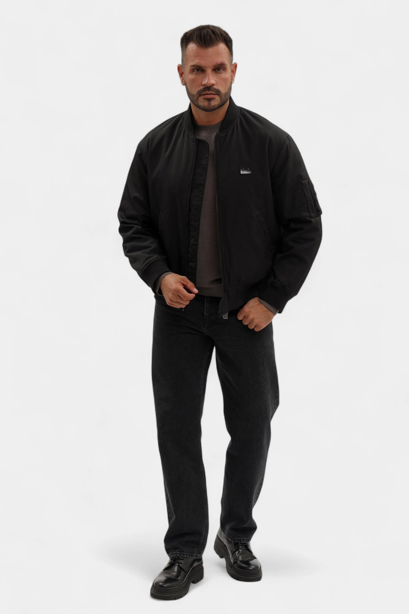 XM001137_AF16672 Бомбер Armani Exchange Черный