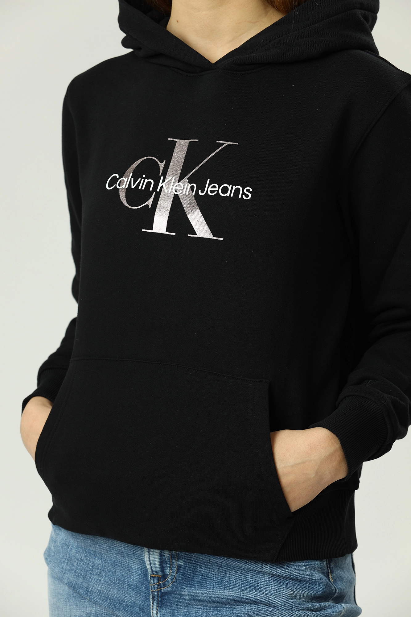 J20J217784 худи calvin klein jeans 