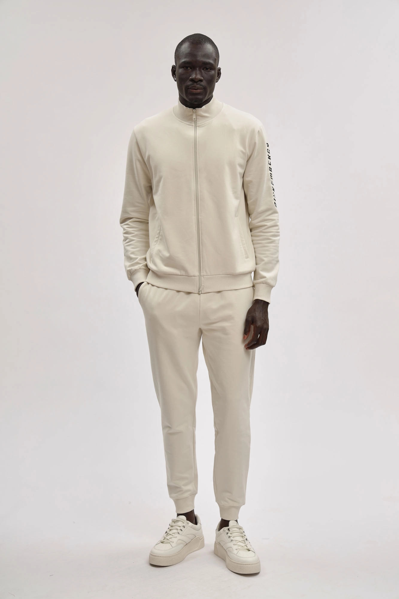 BMF1118 Толстовка Bikkembergs Бежевый