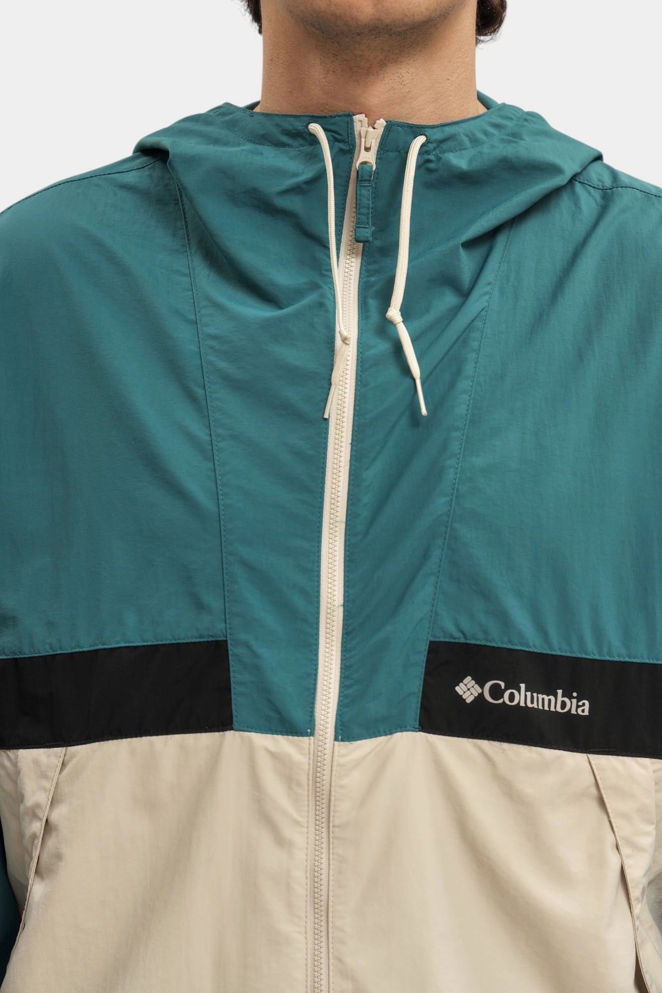 2117051 Ветровка Columbia Синий