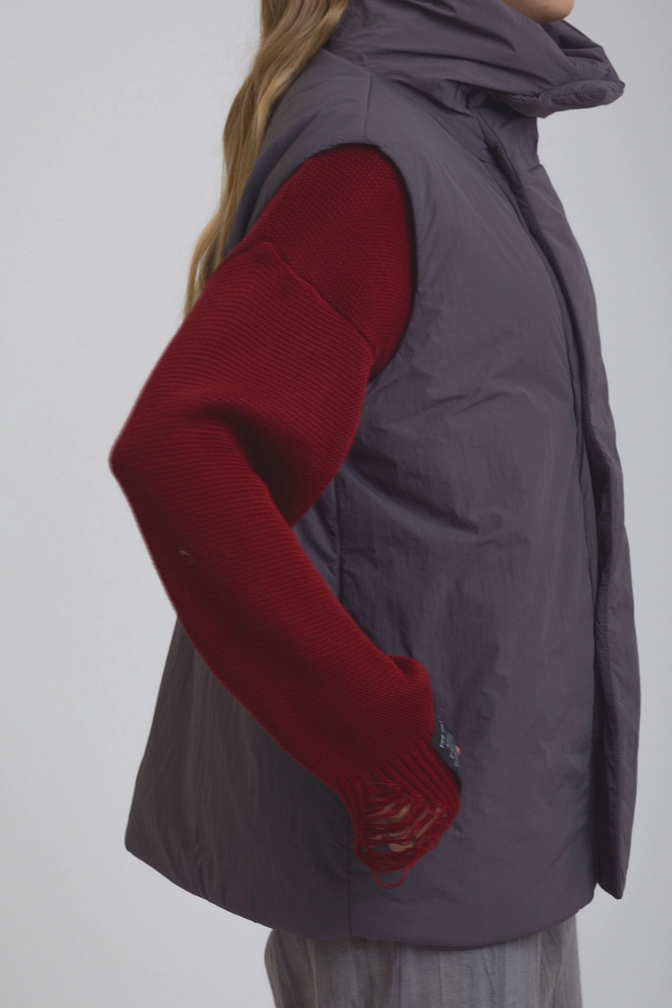 W-252-P-20-0201 жилет утеплённый the hills