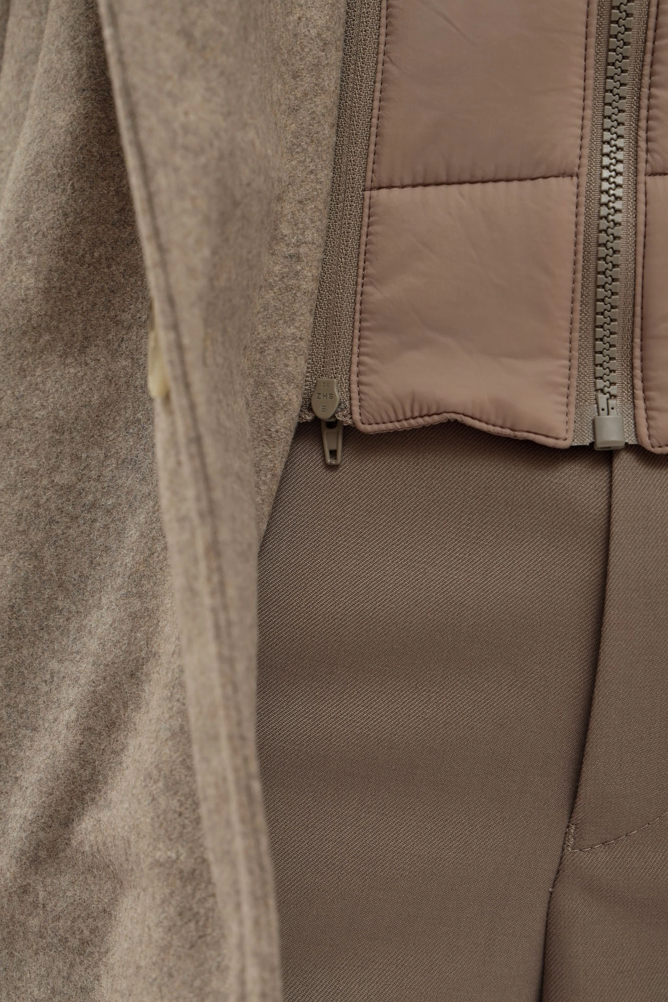 30047710_10019899 Пальто Strellson Бежевый