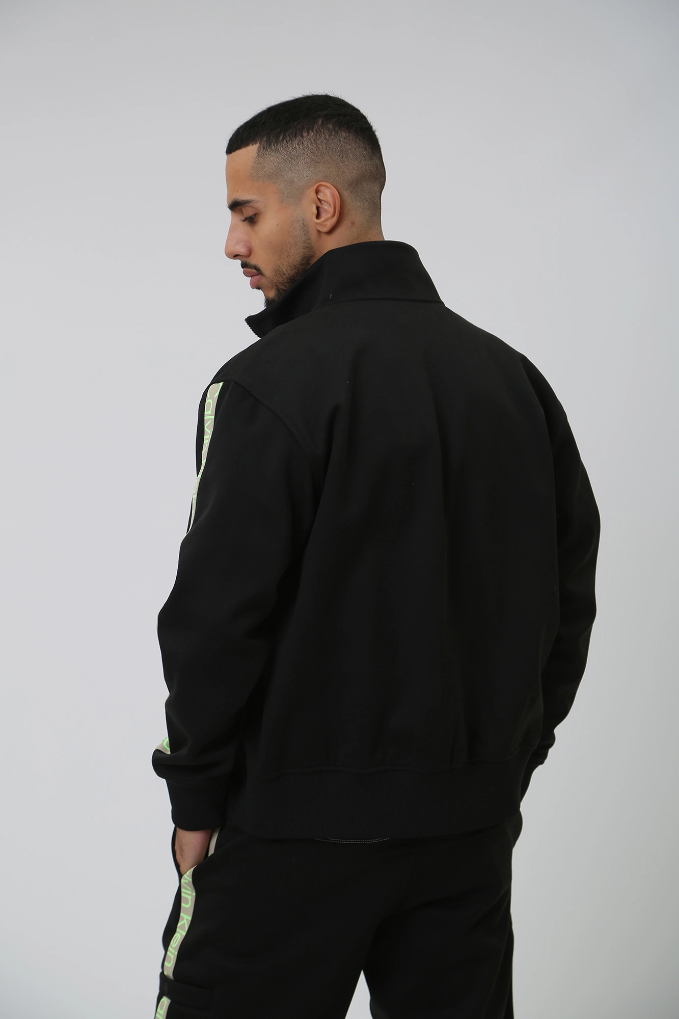 J30J324120 Толстовка Calvin Klein Jeans Черный