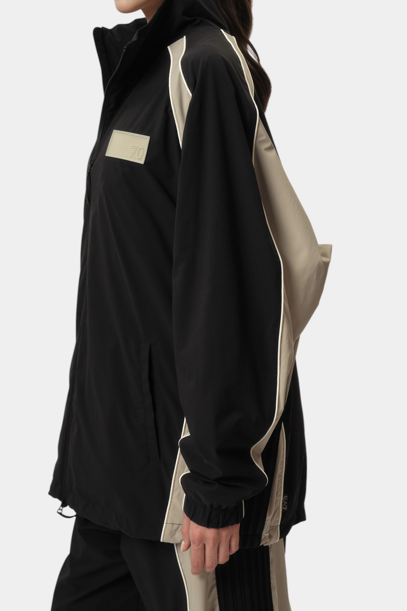 7X000086_AF14333 ветровка ea7