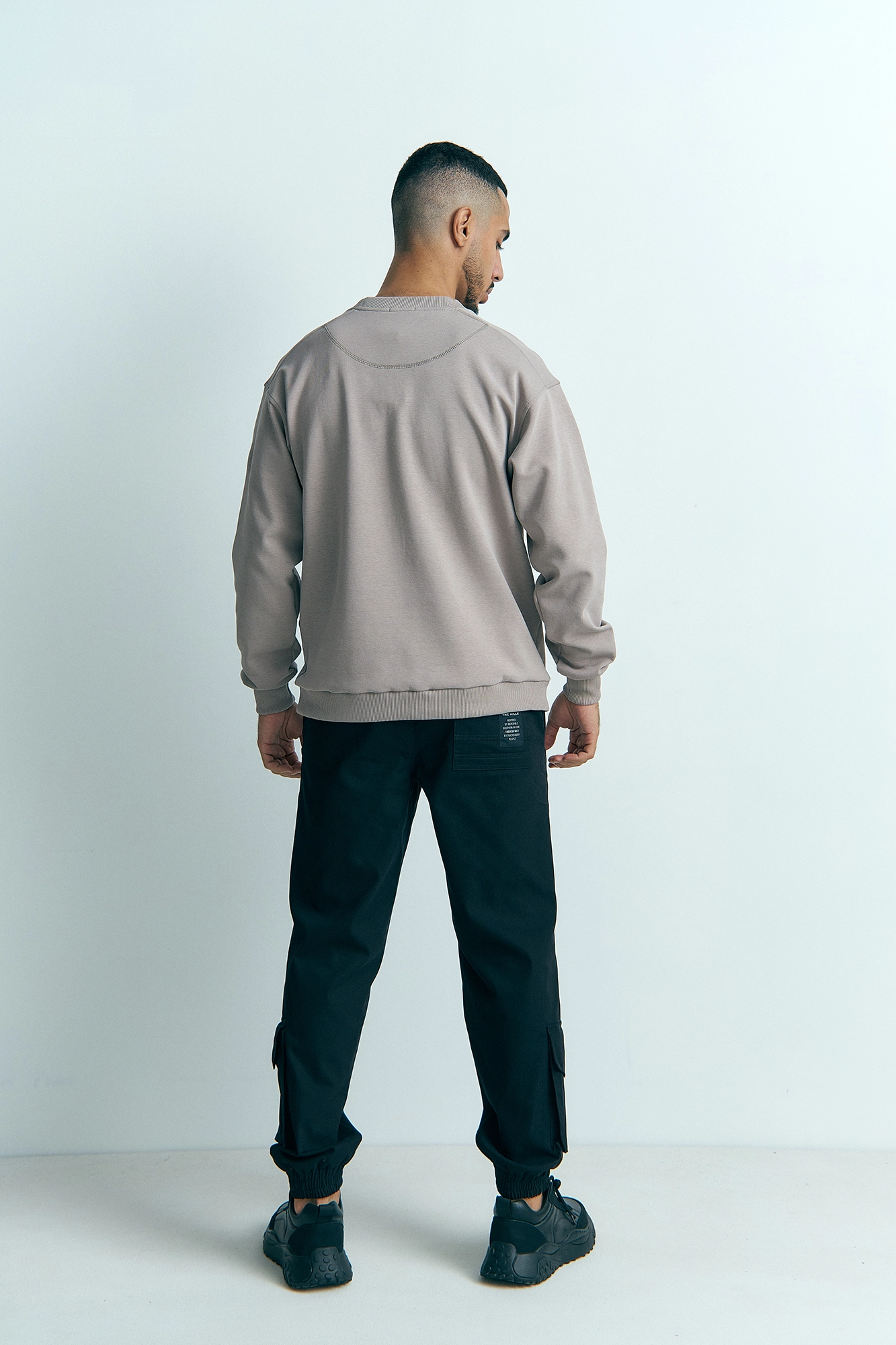 M-232-М-21-0174 Свитшот The Hills Бежевый