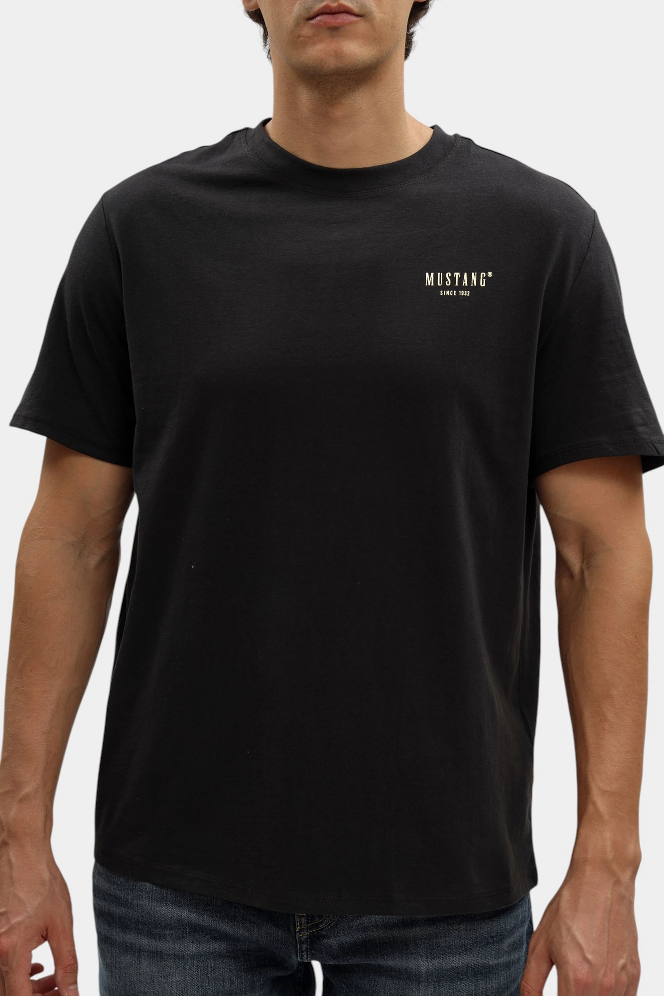 1016857 Футболка Mustang Черный