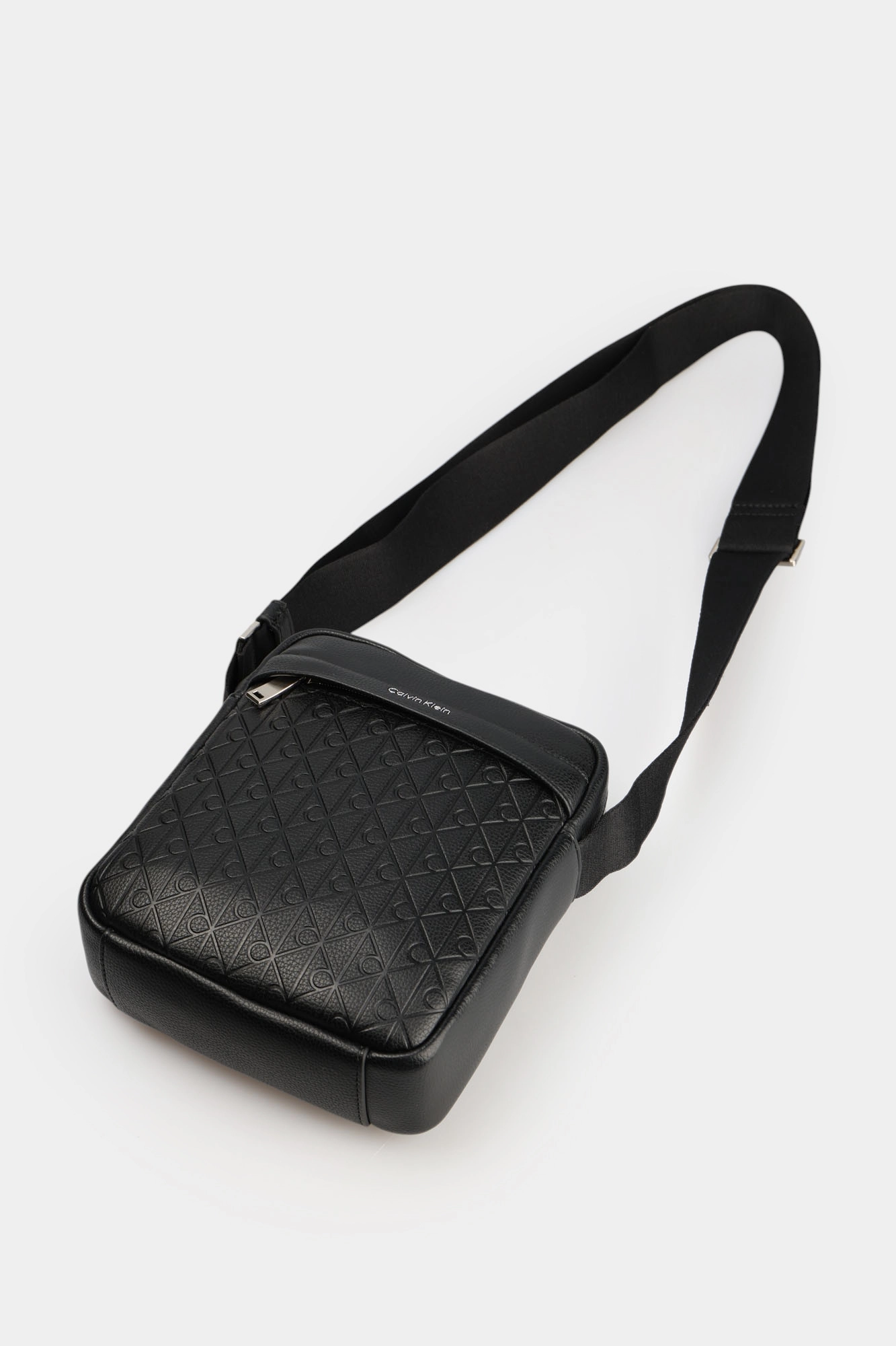 LV04D3204G Сумка Calvin Klein Jeans Черный