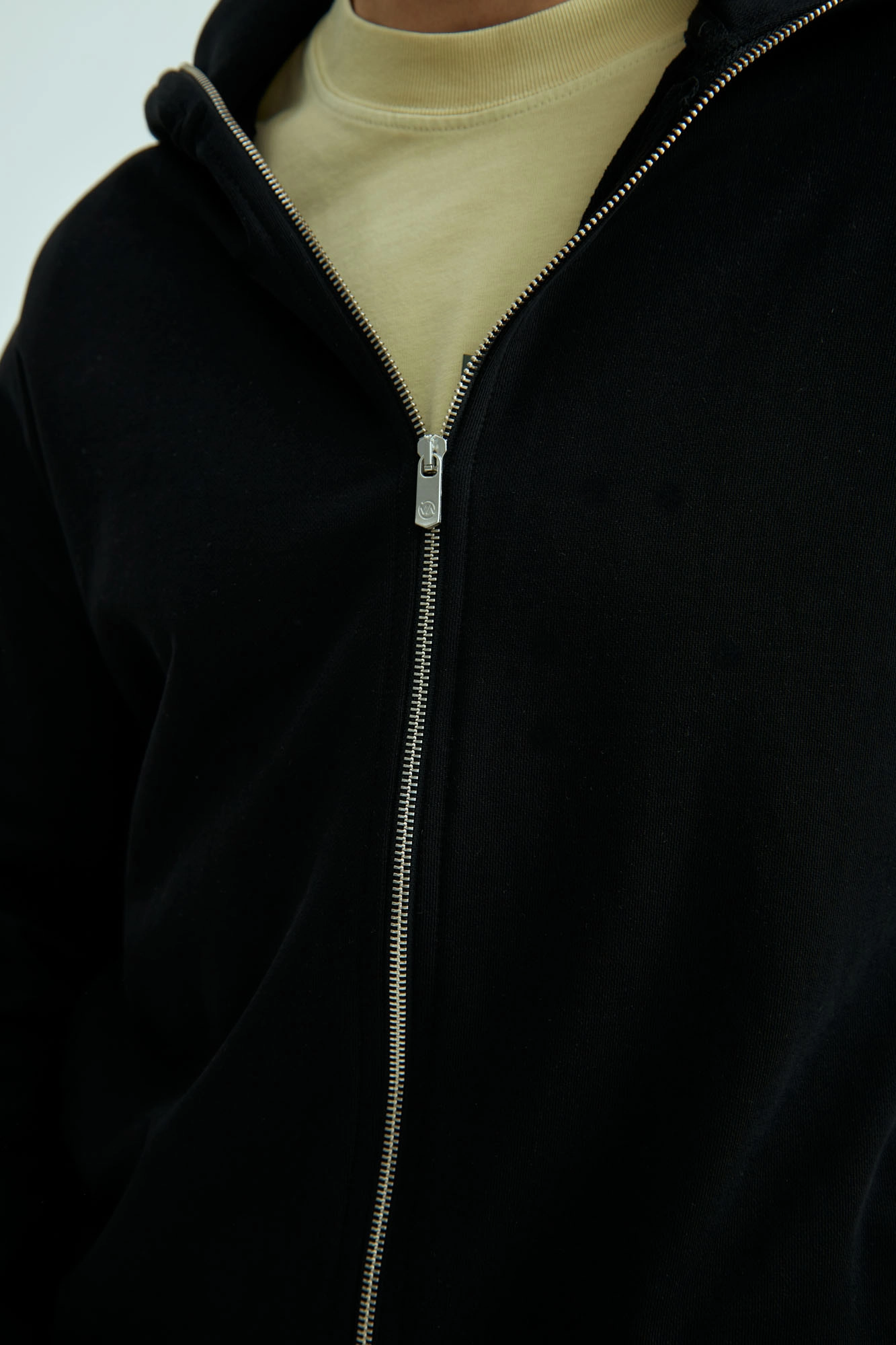 VM-ERK-20-040 Толстовка с капюшоном Van Mich Черный