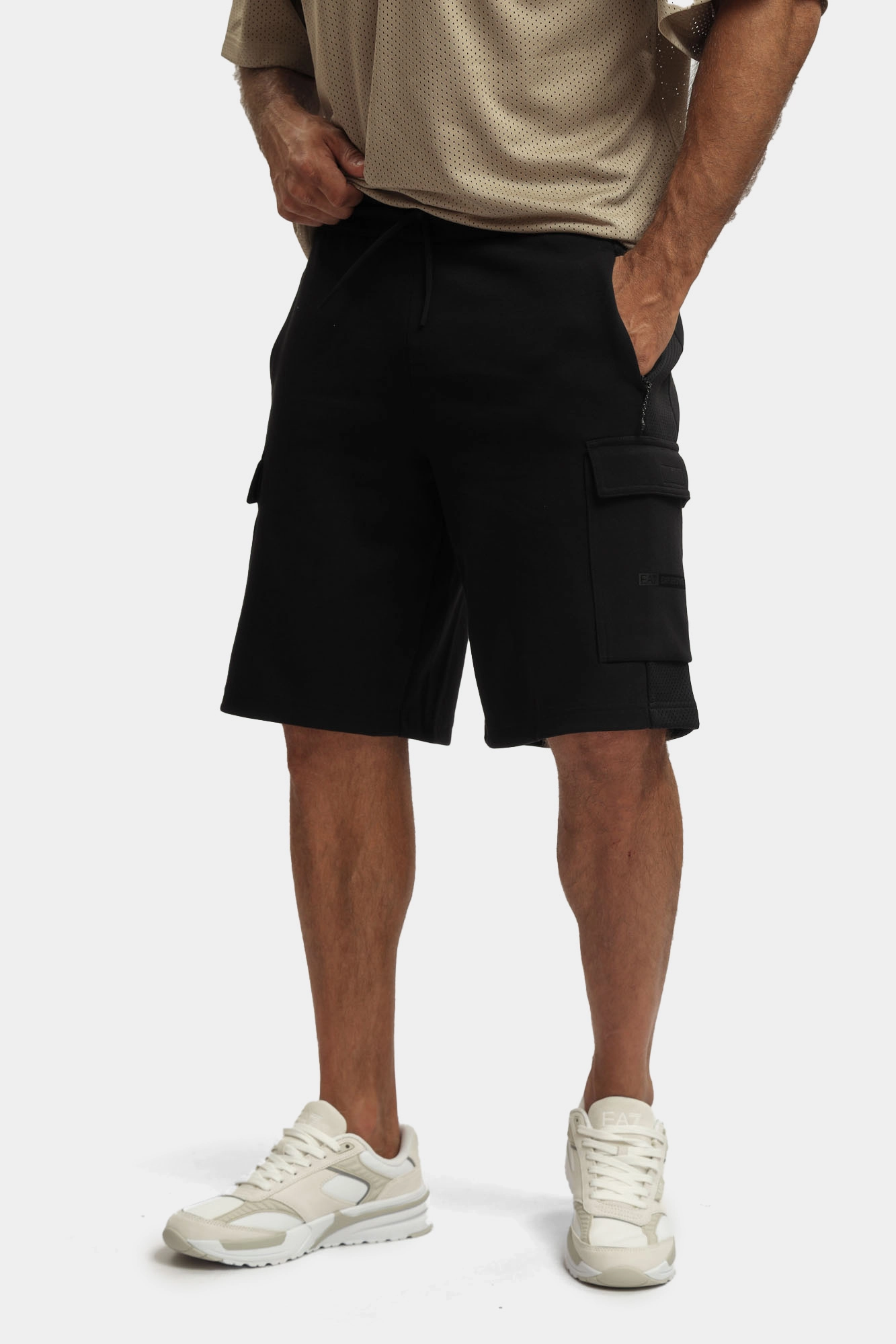 7M000326_AF12660 Шорты трикотажные EA7 Черный