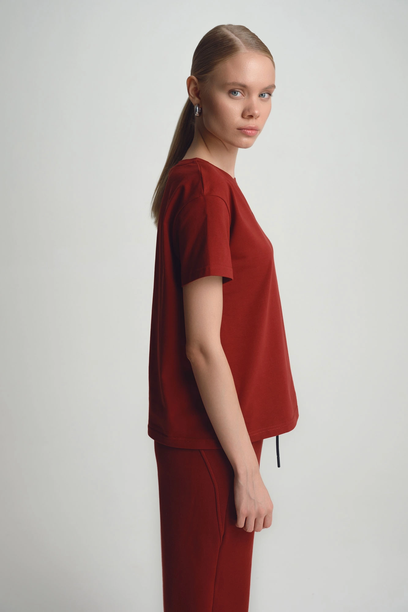 W-252-P-22-0205 футболка the hills 