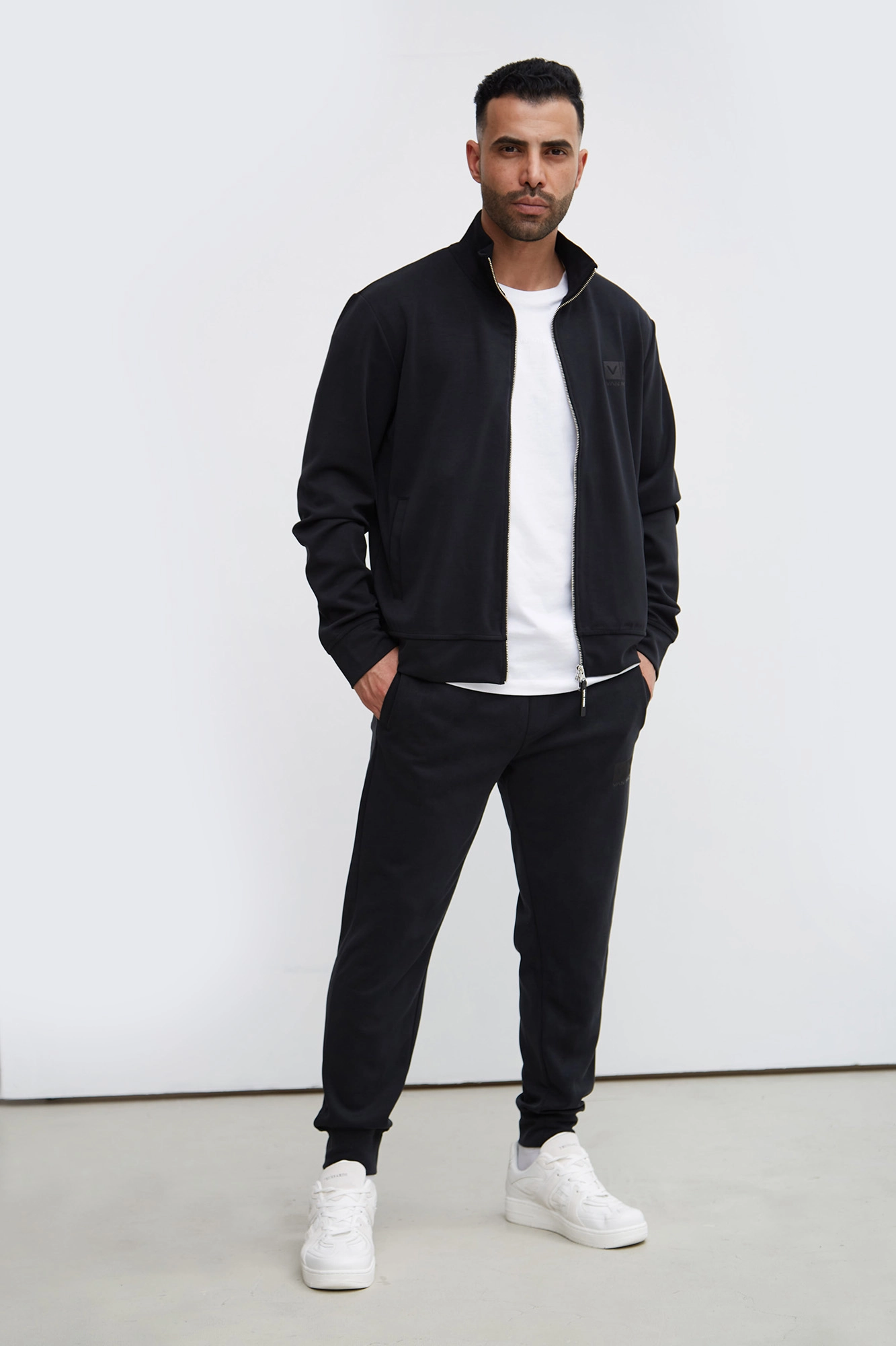 VM-231-53-020 Толстовка Van Mich Черный