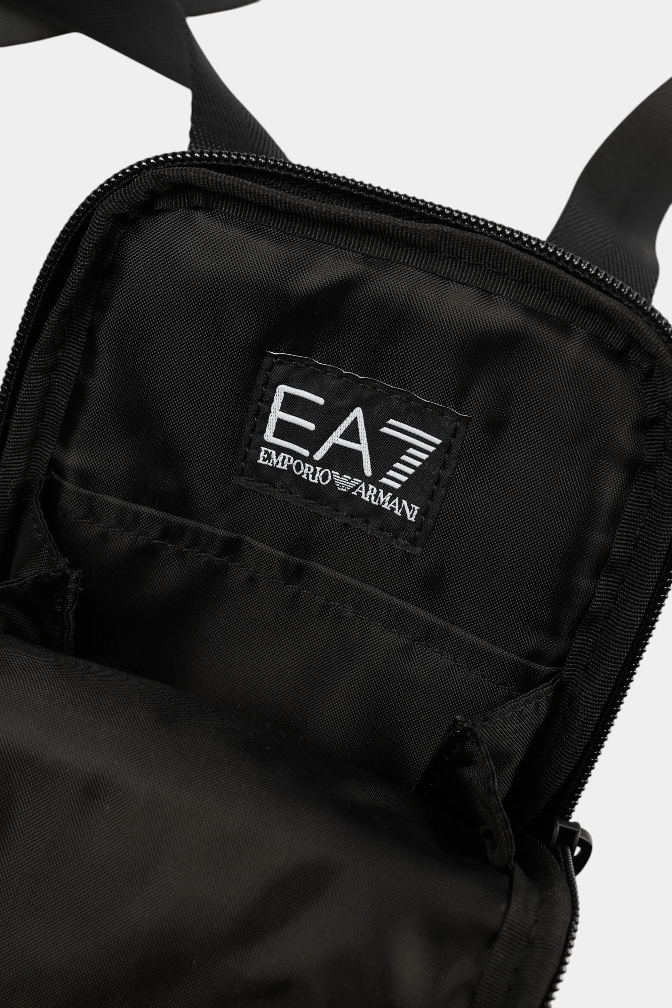 7X000391_AF19722 Сумка EA7 Черный