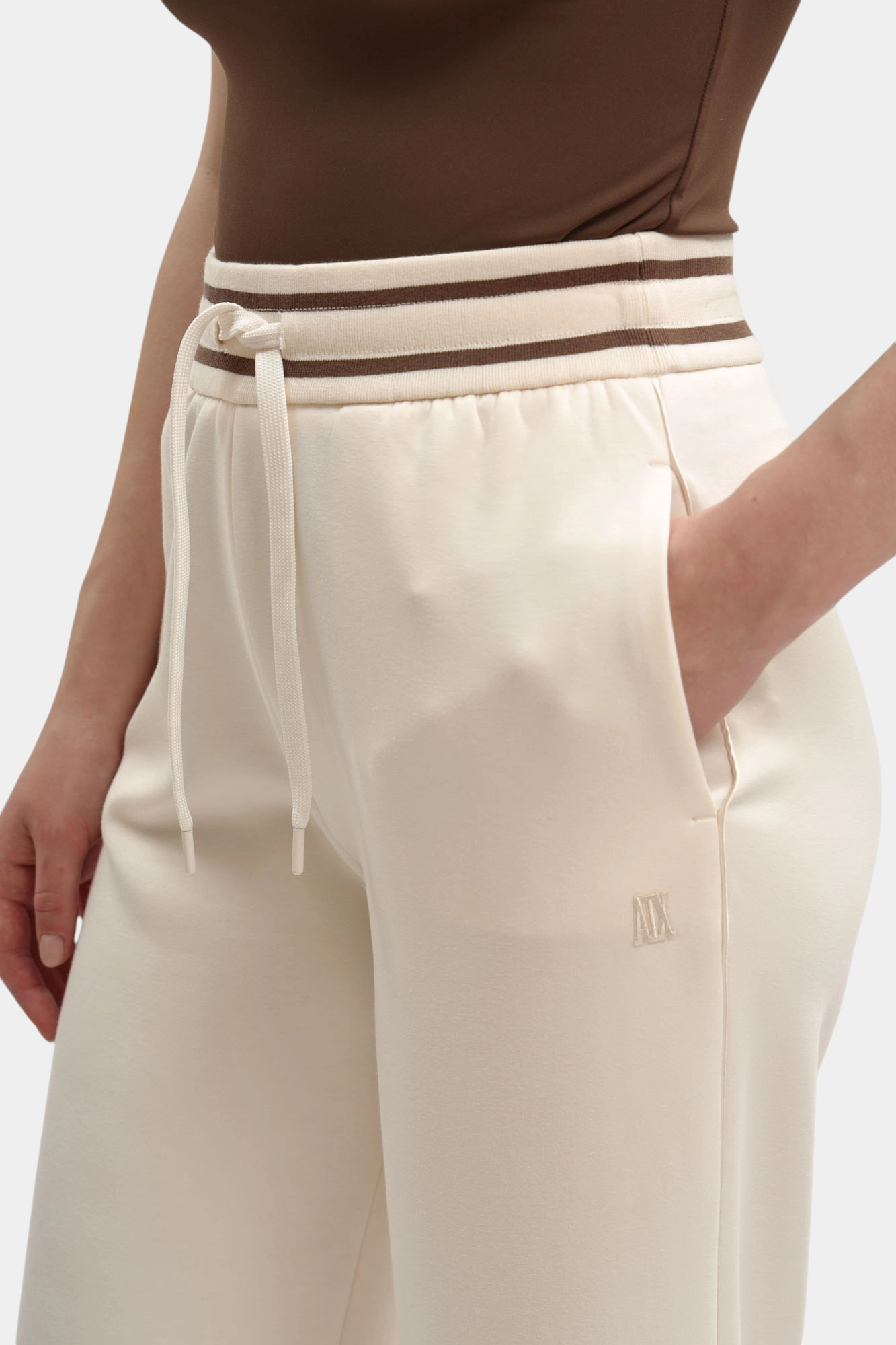 XW002073_AF10804 брюки armani exchange 