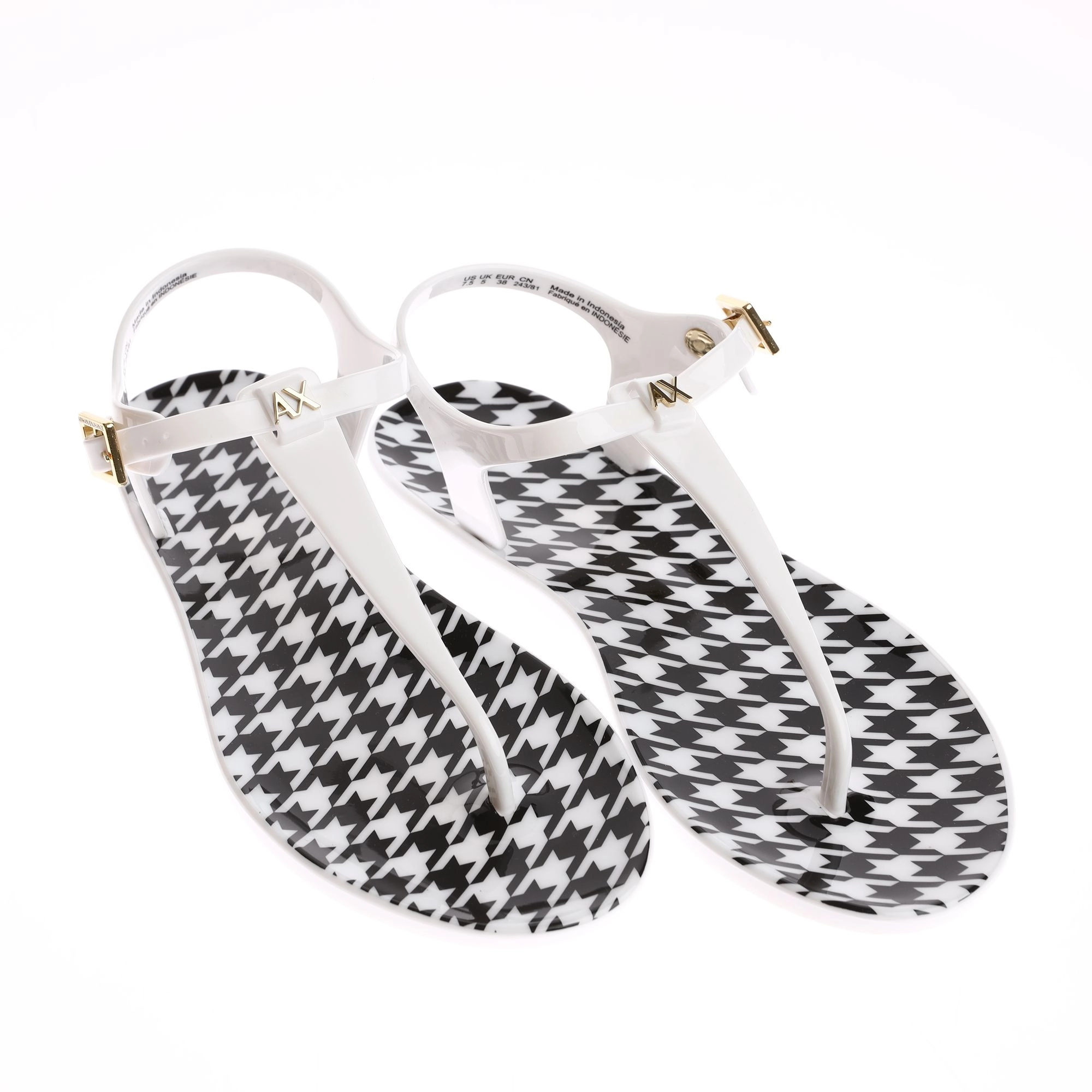 XDQ005_XV306 Сандалии Armani Exchange Белый