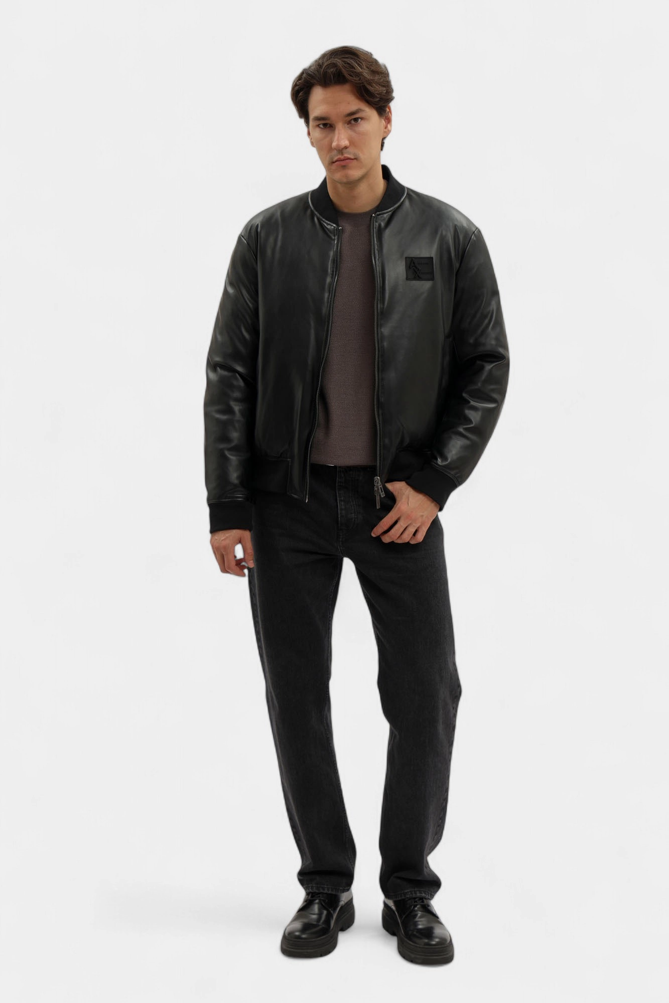 XM001104_AF16647 Бомбер кожаный Armani Exchange Черный