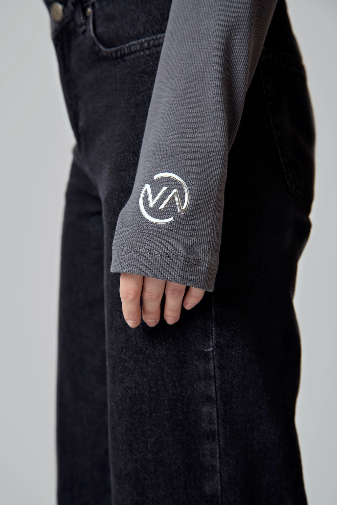 VW-FAT-22-307 лонгслив van mich 