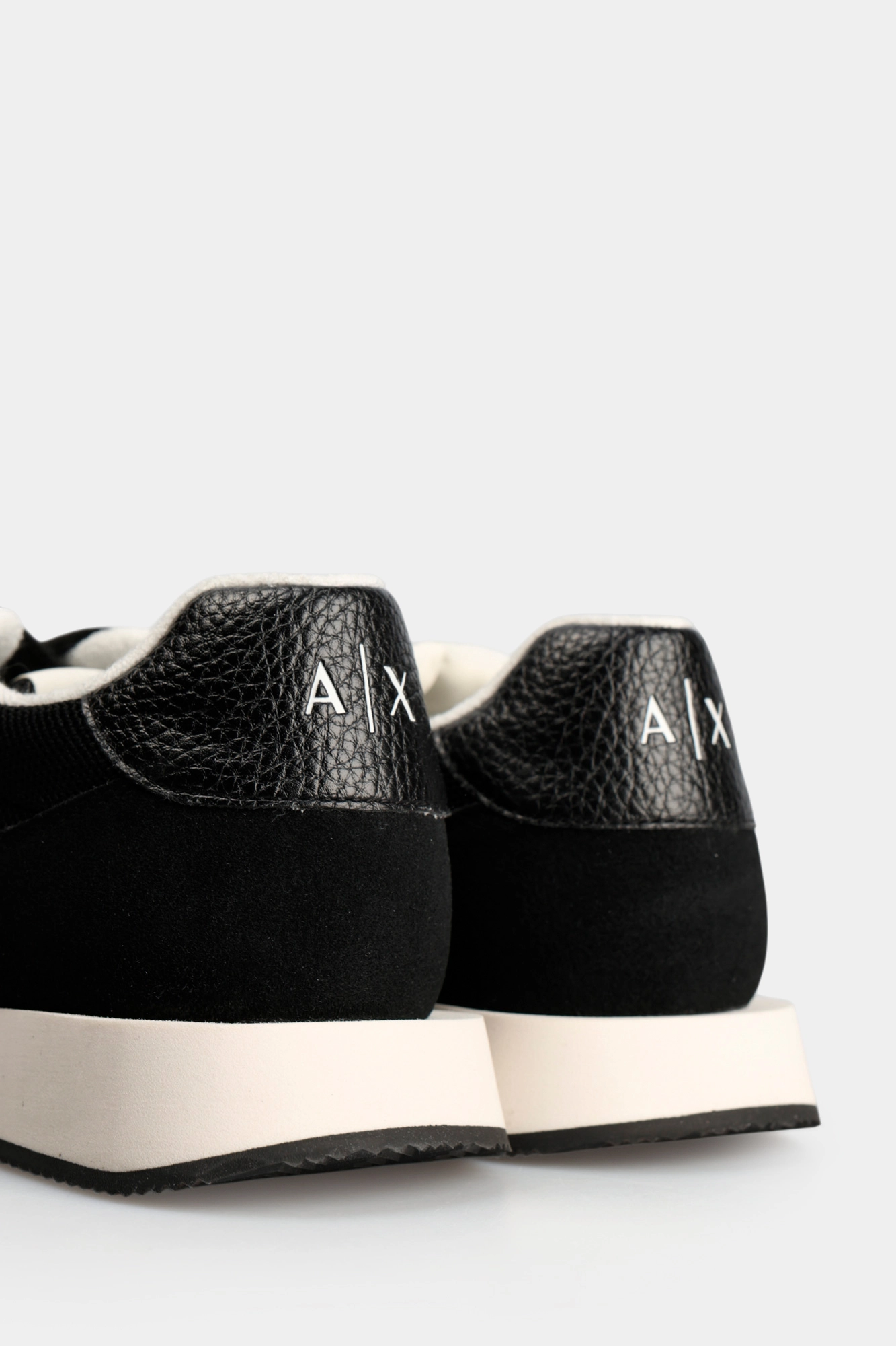 XM002849_AF22925 Кроссовки Armani Exchange Черный