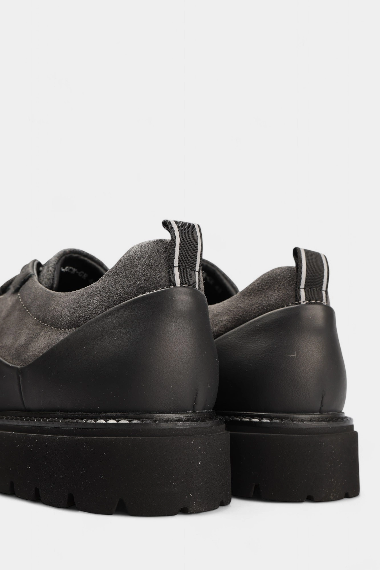 MCM267_01CK Туфли Marc Cony Серый