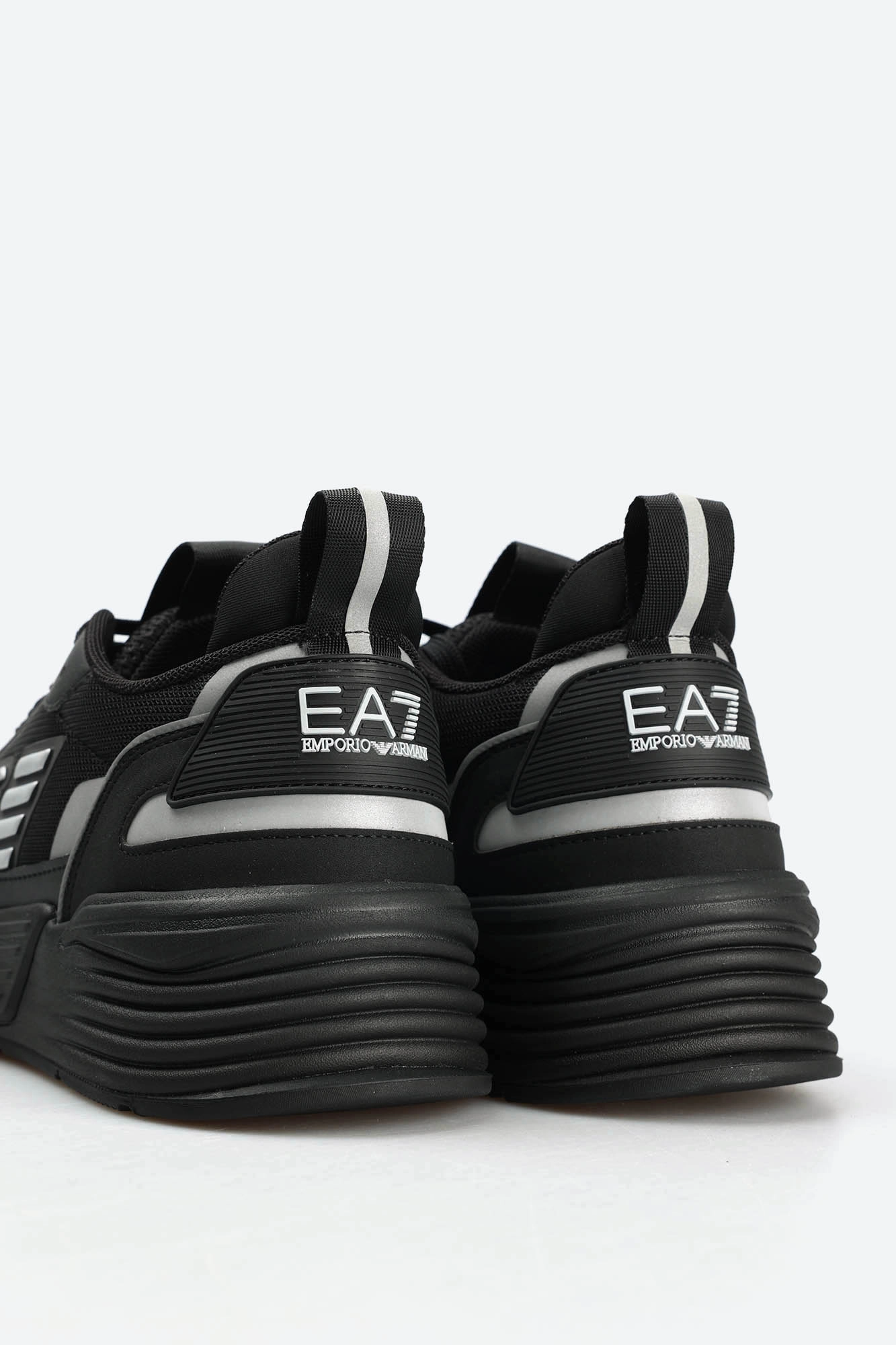 X8X070_XK165 Кроссовки EA7 Черный