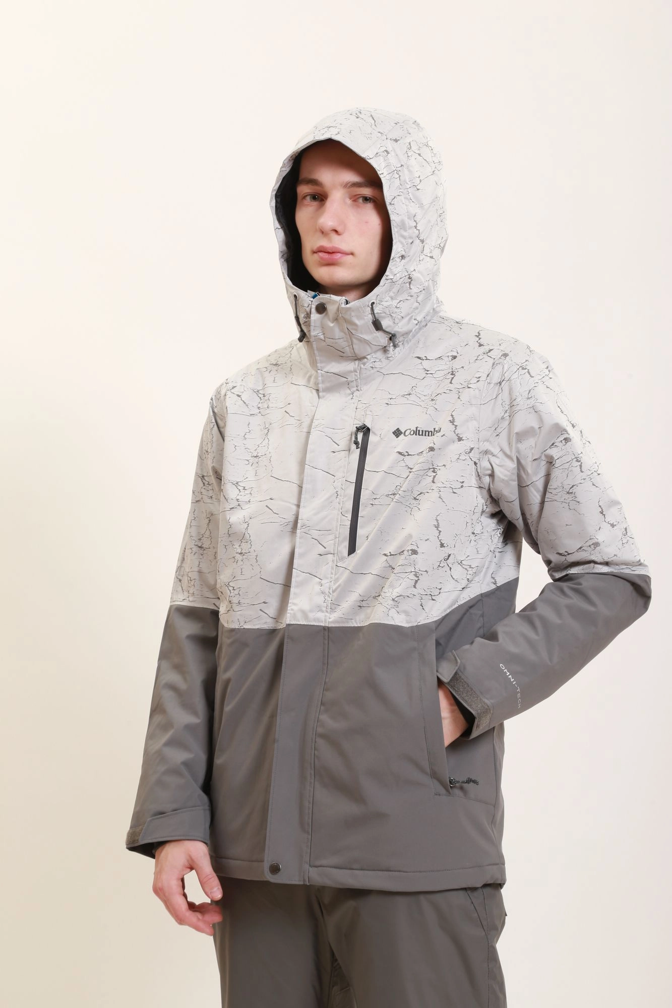 1909871 Куртка горнолыжная Winter District™ Jacket Columbia Серый