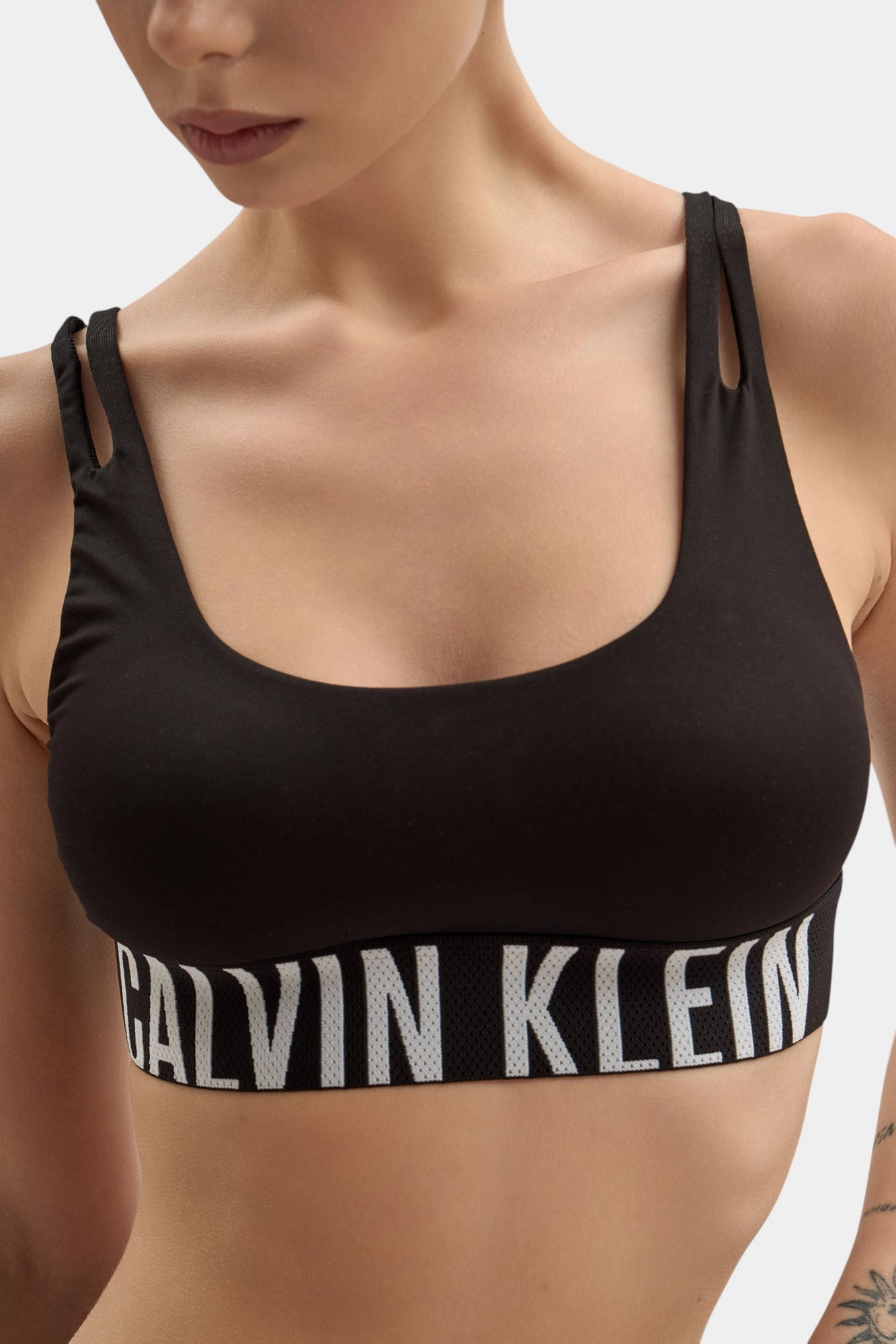 LV00QF8478 топ calvin klein underwear 