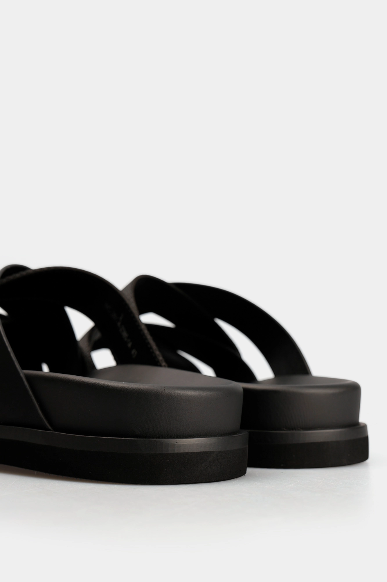 МС-261-2A-2 Шлепки Marc Cony Черный