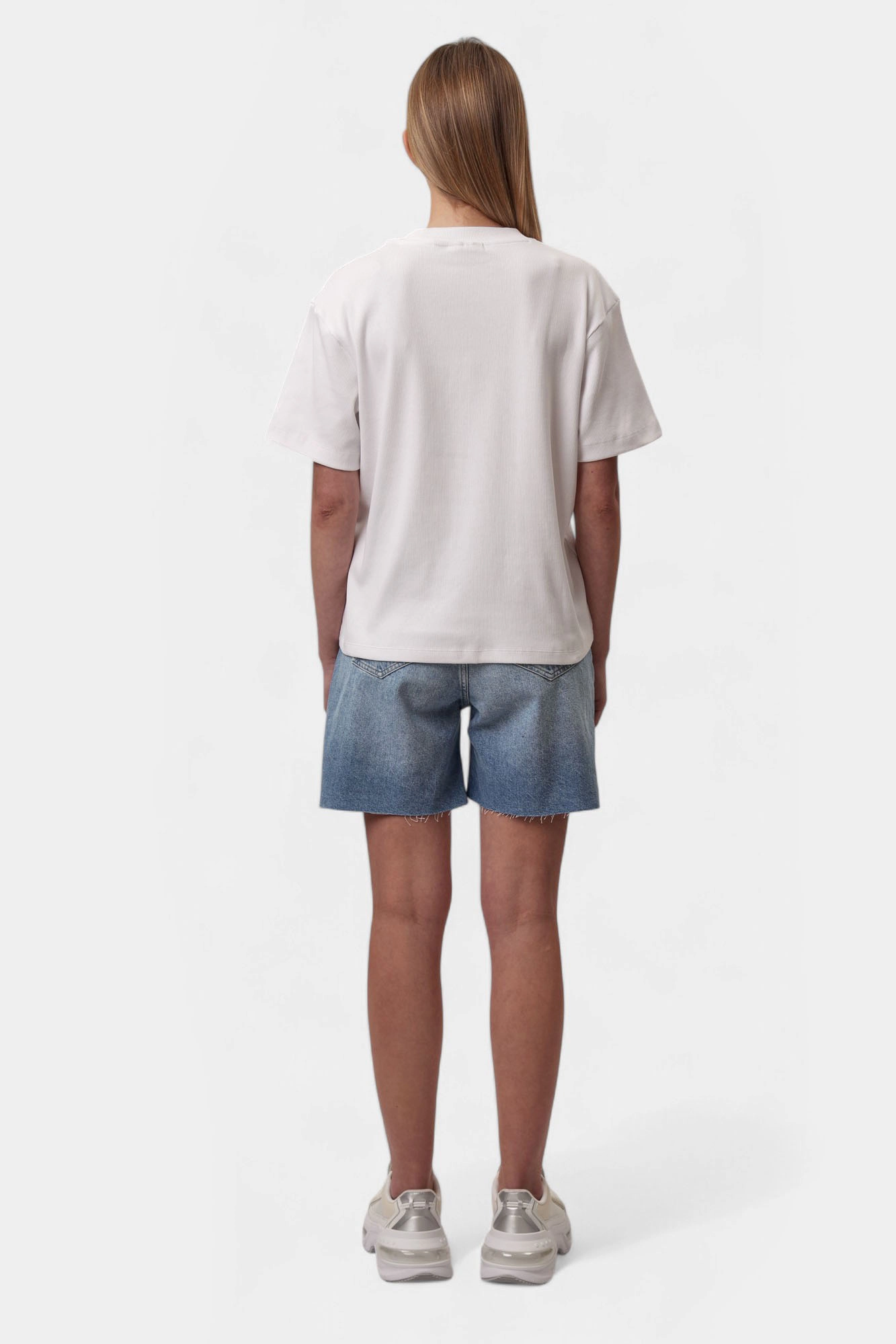 J20J225247 футболка calvin klein jeans 