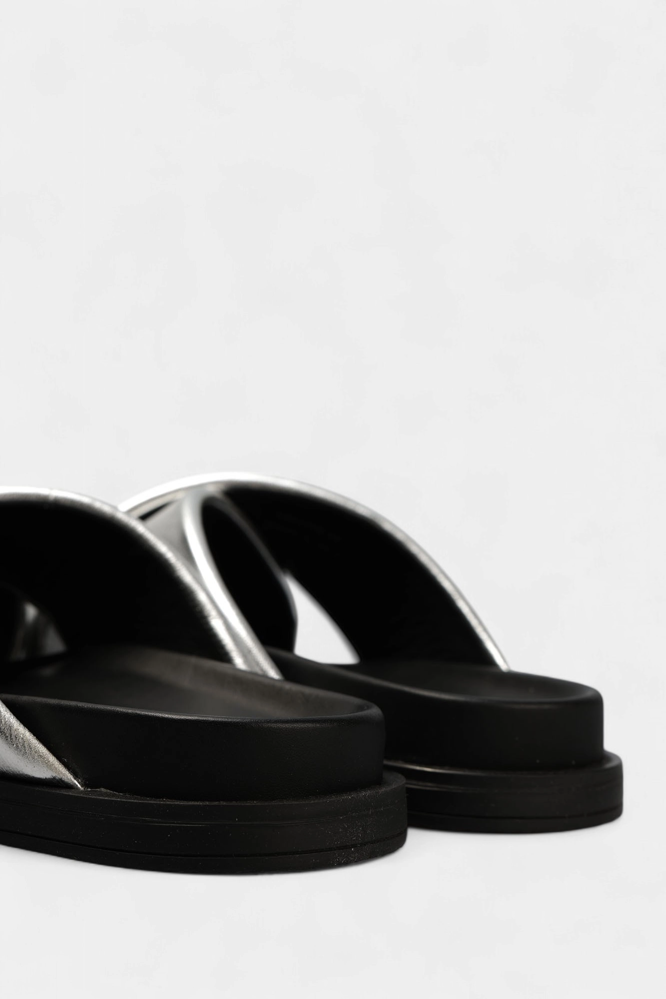 D55YWB000Y2C Сабо Geox Серебряный