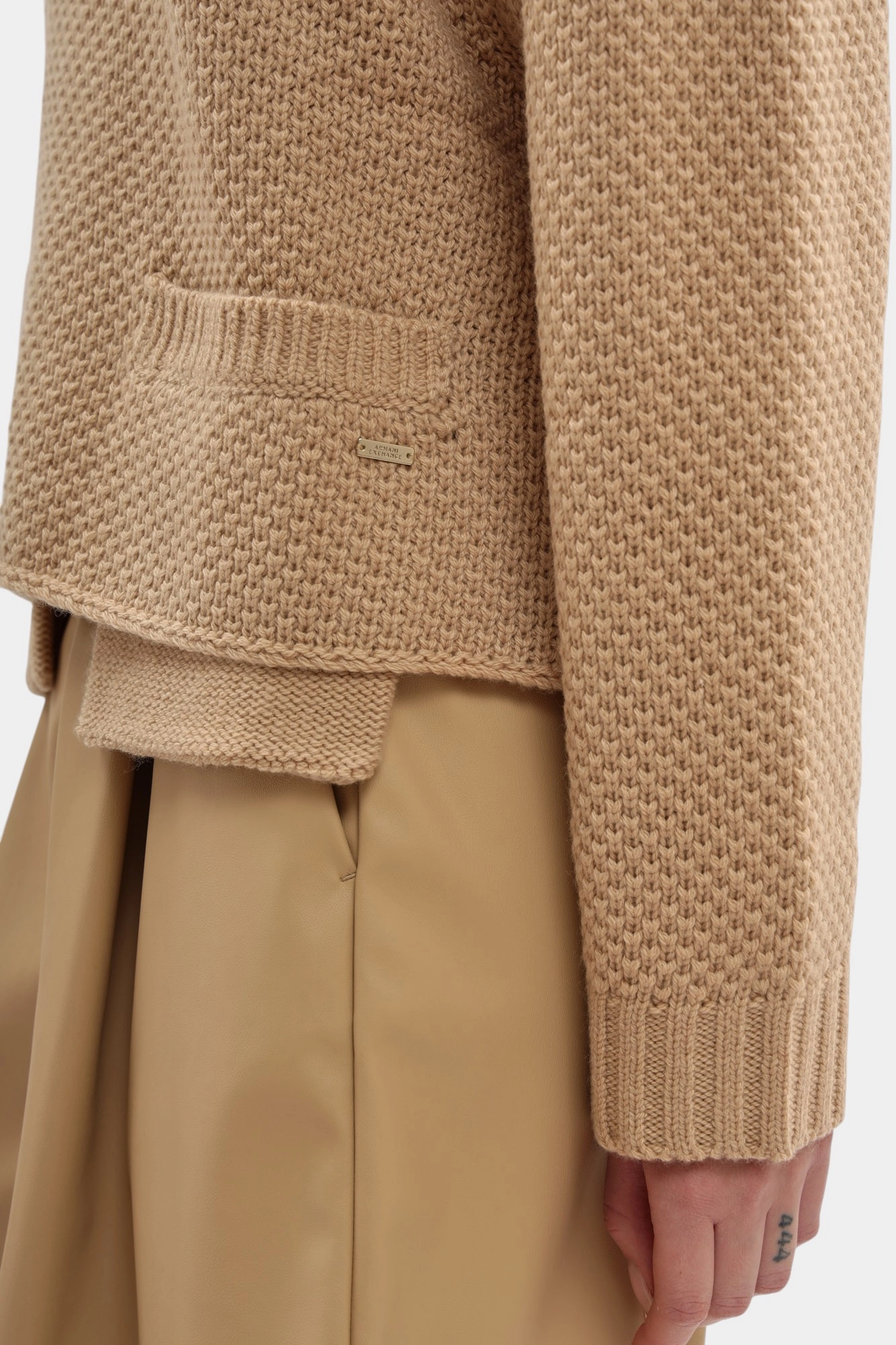 XW001160_AF16604 джемпер armani exchange 