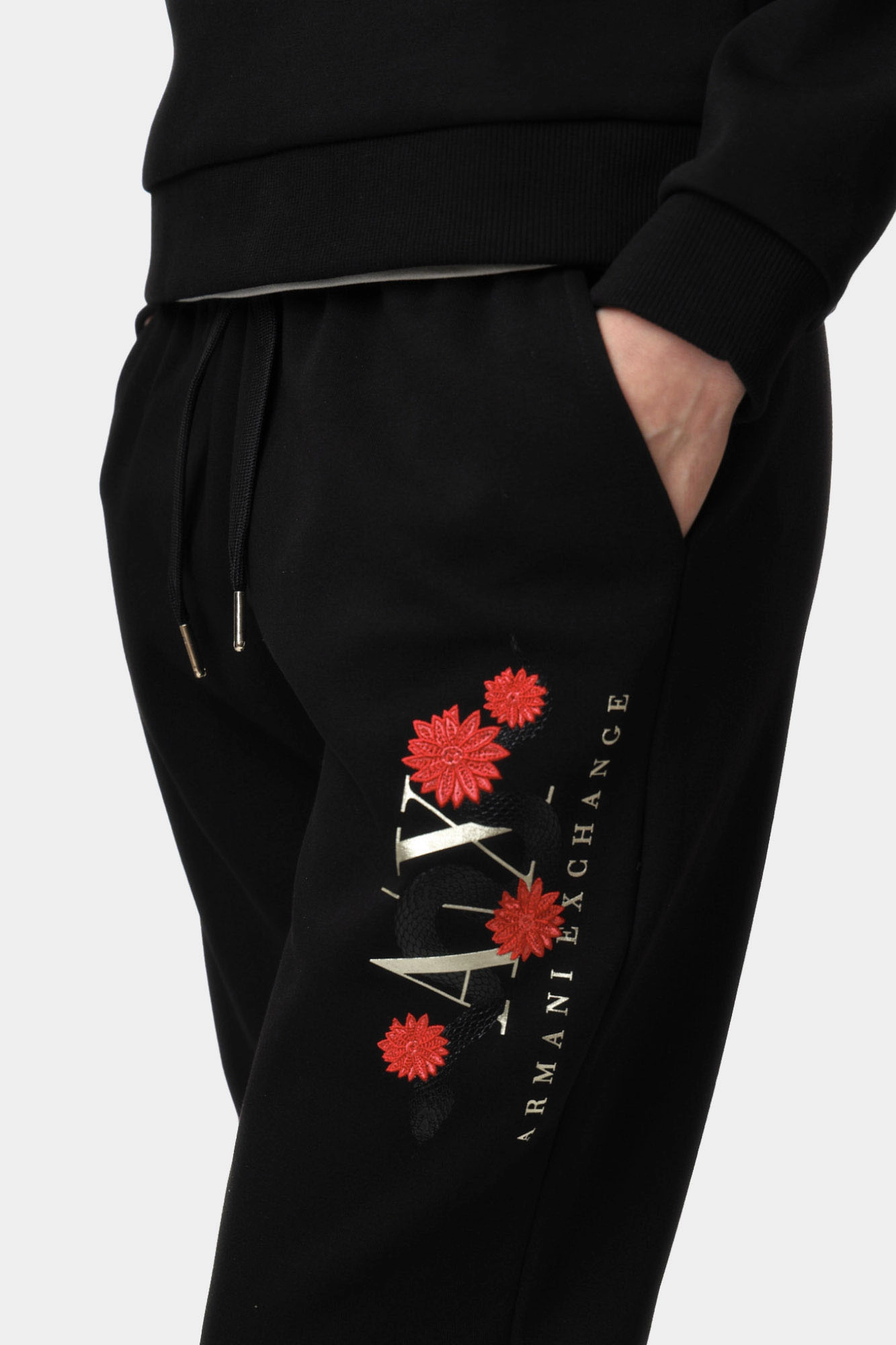 XW000314_AF12261 брюки спортивные armani exchange 