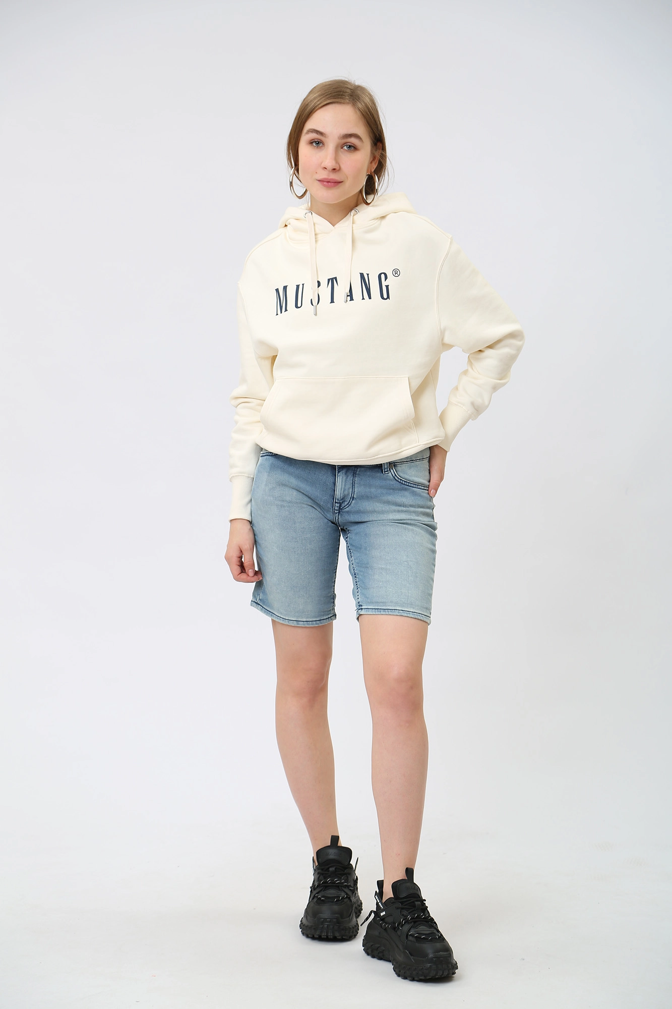 1009420-5000 шорты джинсовые mustang 